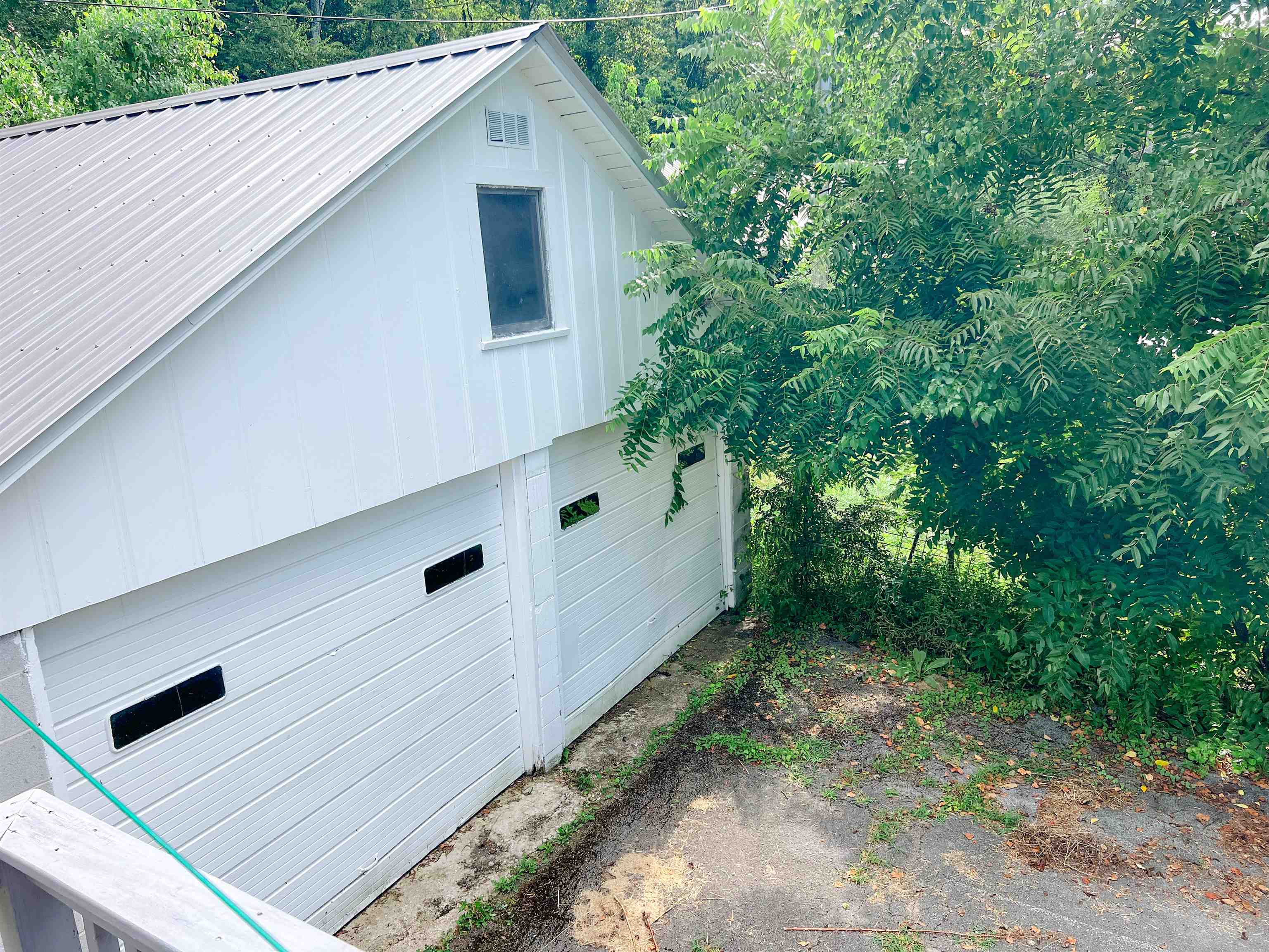 202 Morris St Property Photo 35