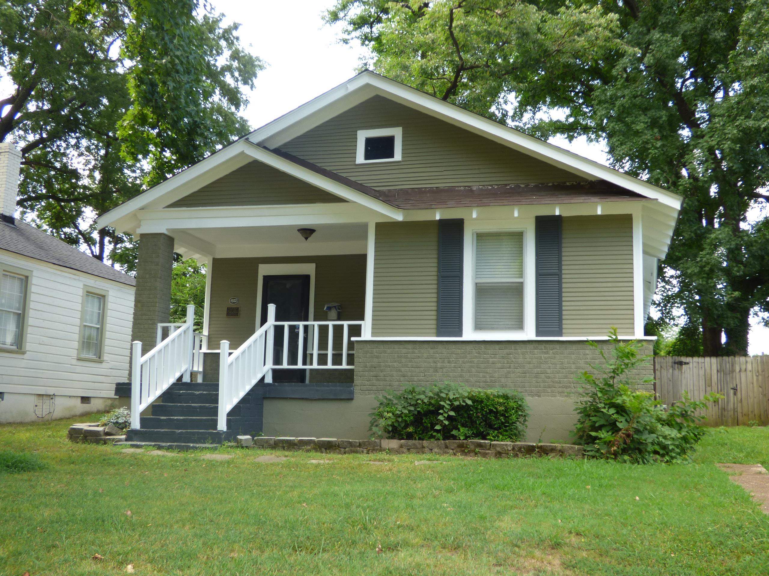 3549 Marion Ave Property Photo 1
