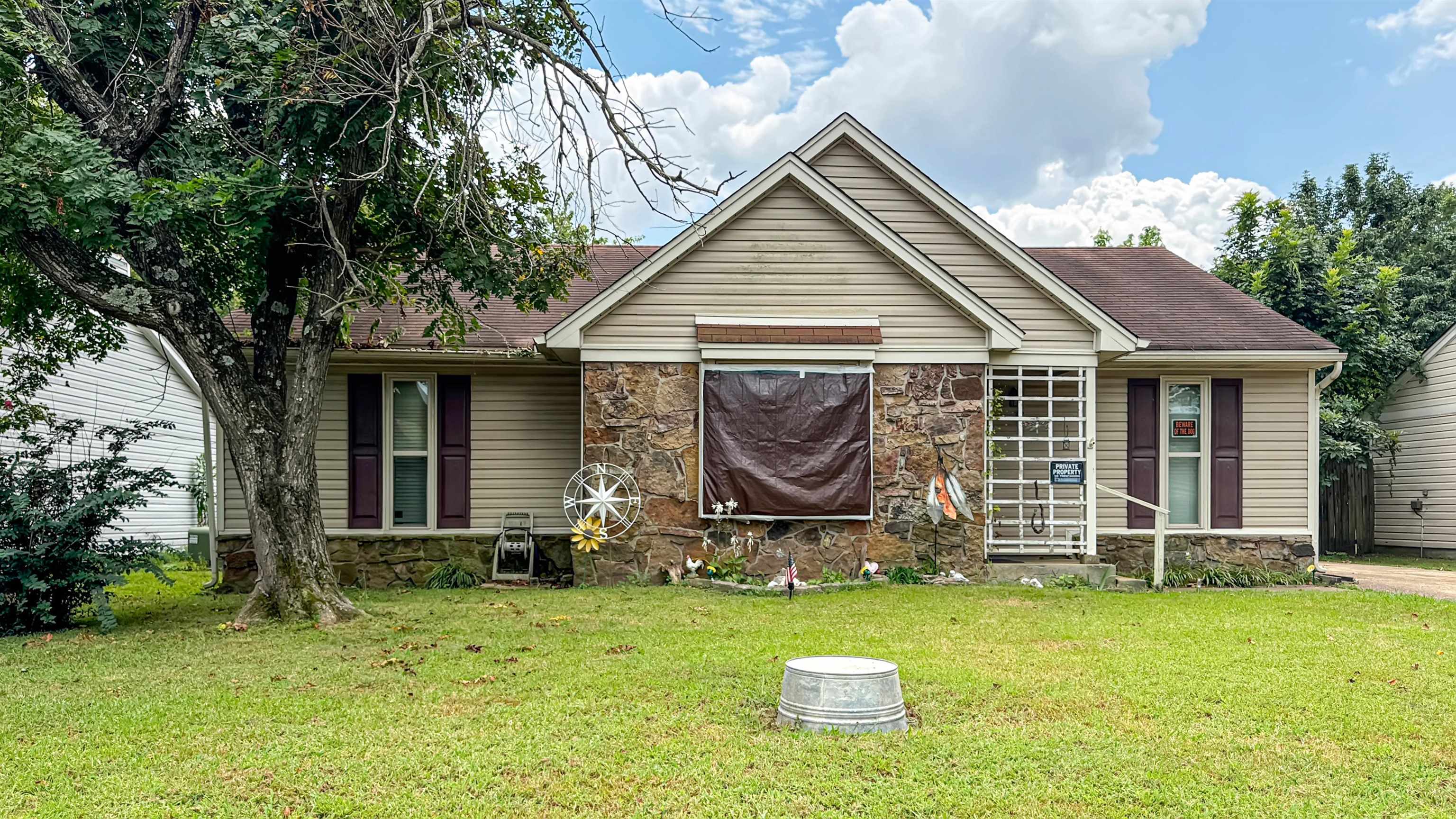 6367 Raible Dr Property Photo 1