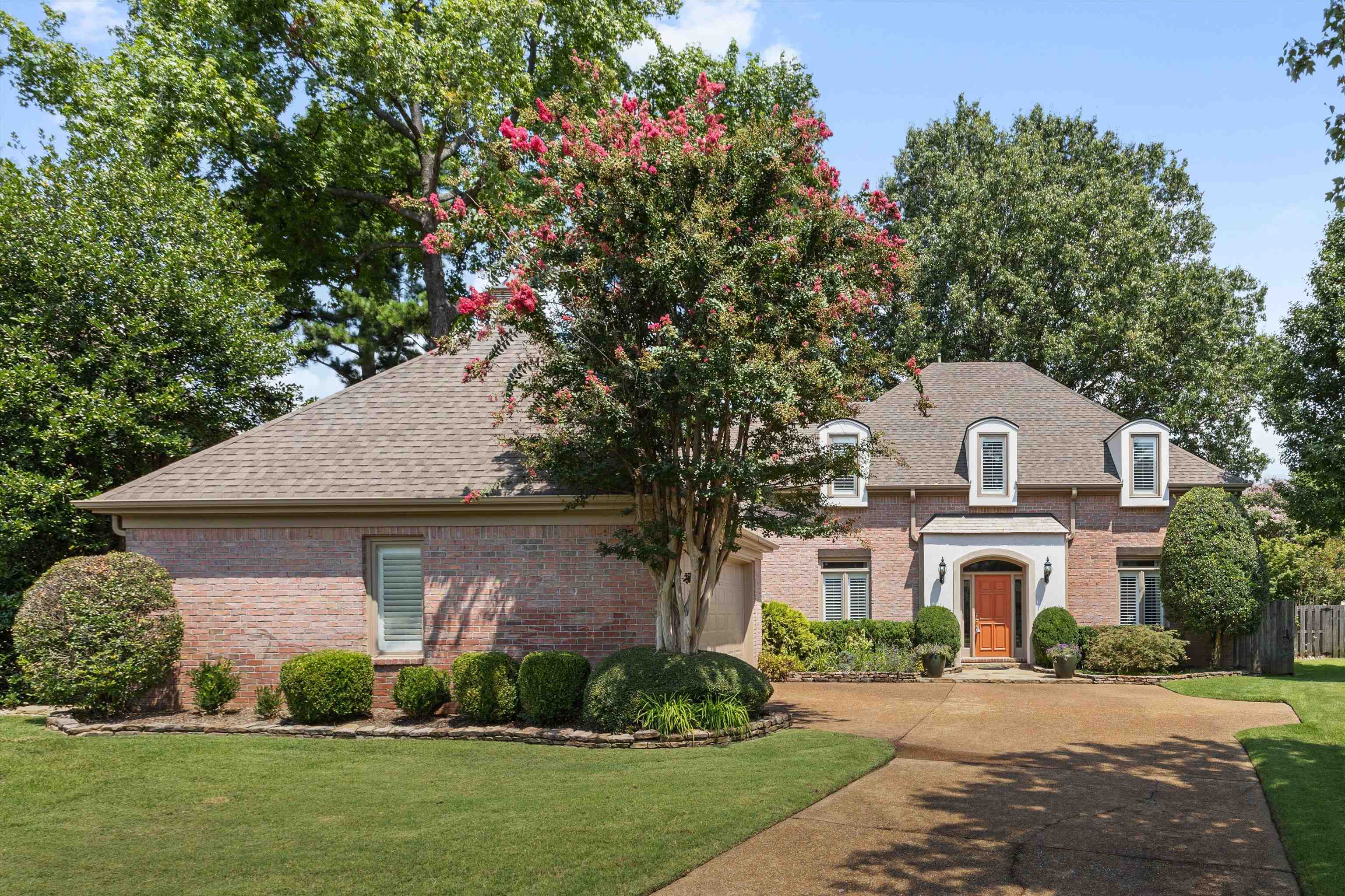 7136 Manor Woods Ct Property Photo 1