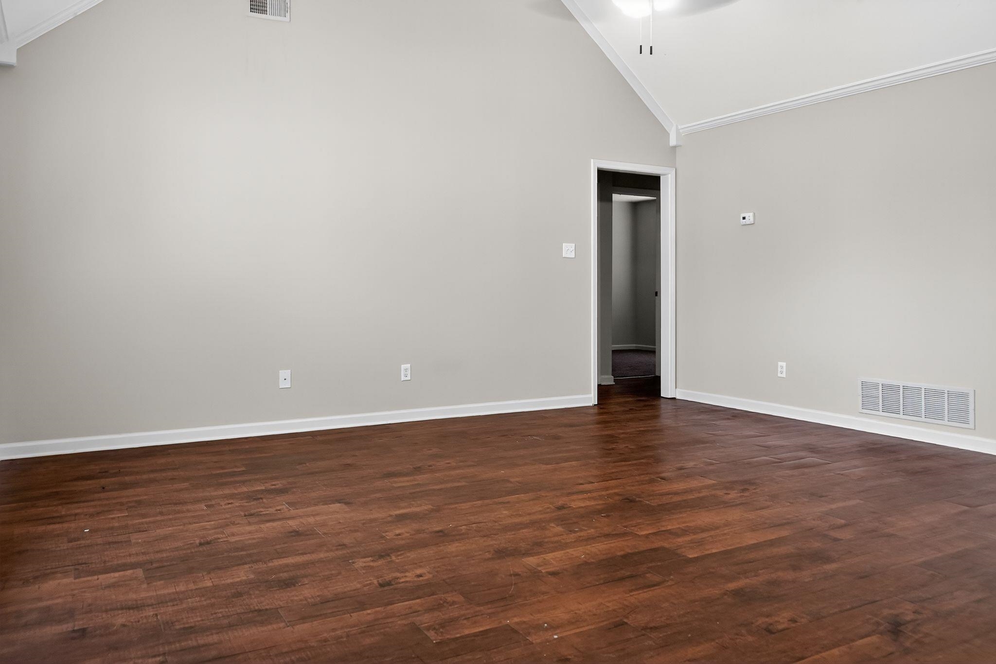 9635 Grays Lake Dr Property Photo 7