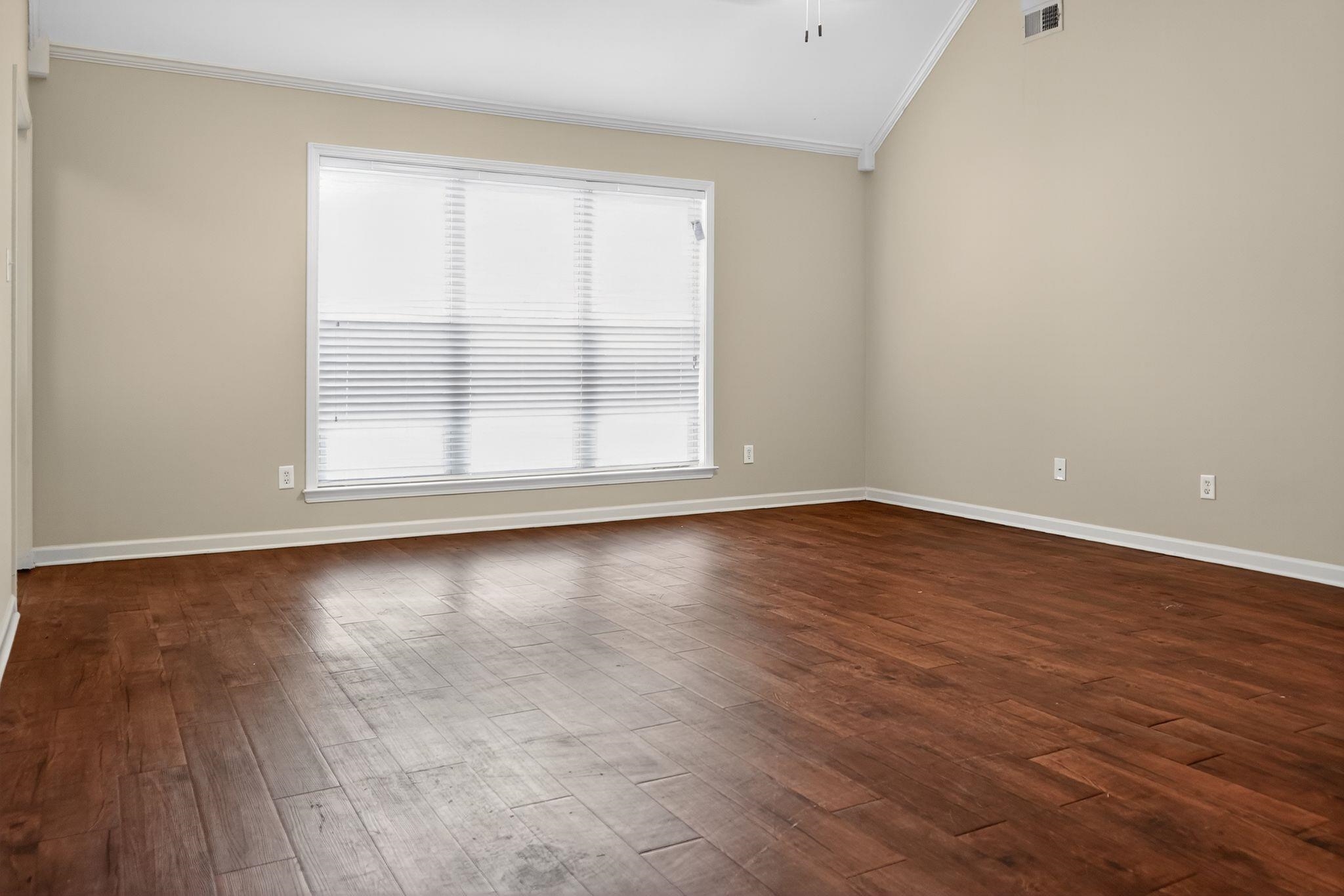 9635 Grays Lake Dr Property Photo 10
