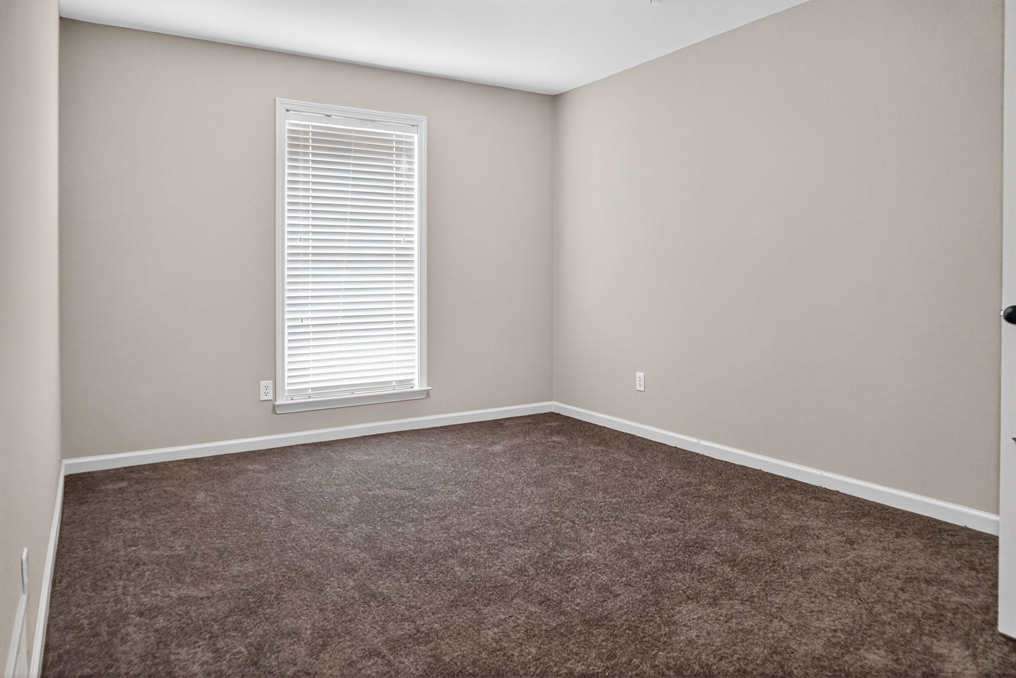 9635 Grays Lake Dr Property Photo 12