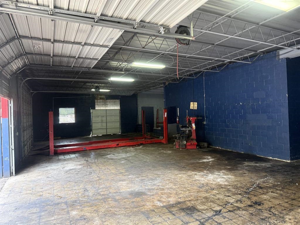918 S Parkway Ave E Property Photo 13