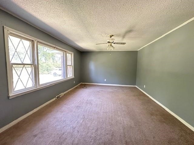 70 Riverside Dr Property Photo 22