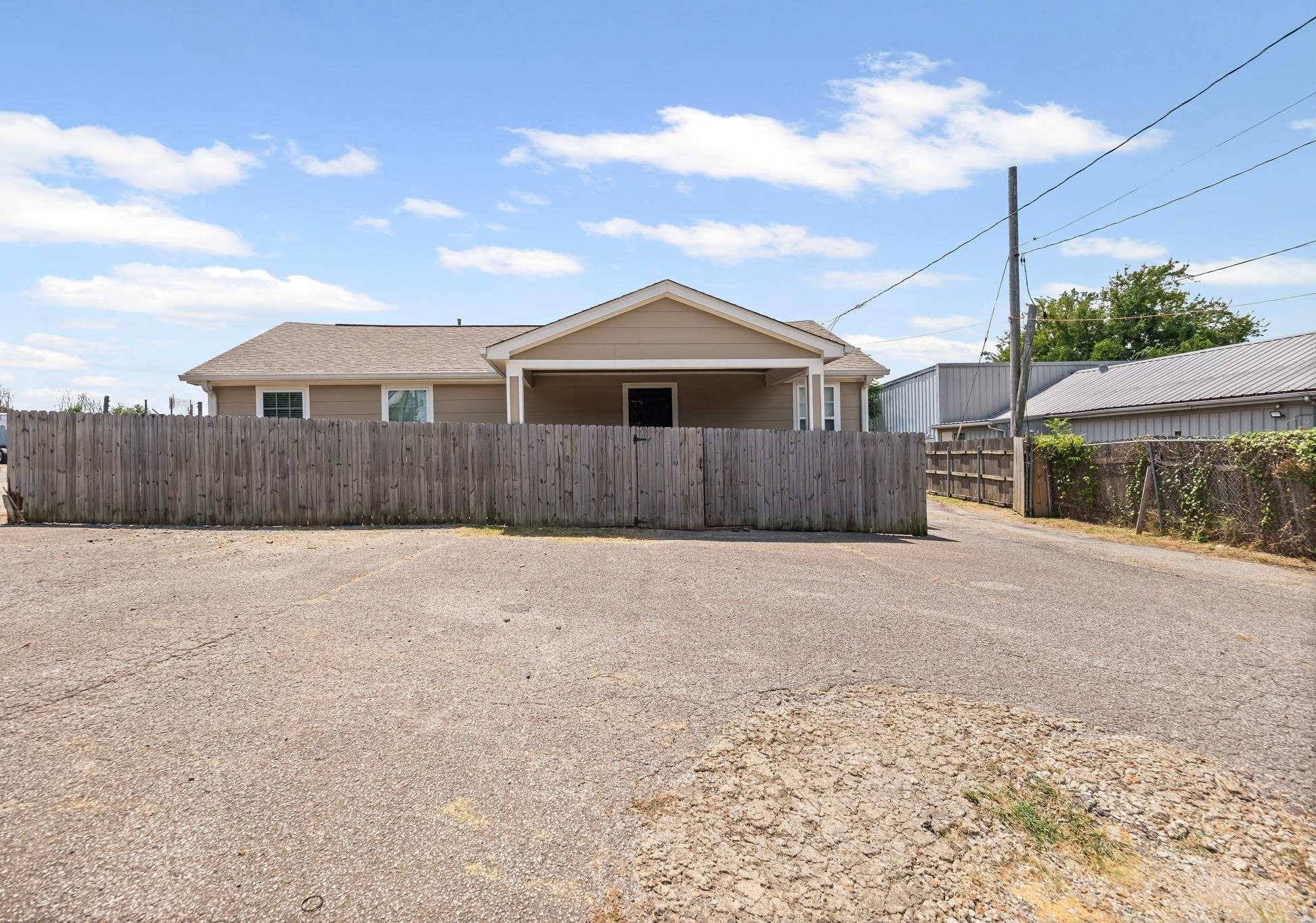 3461 Holman Pl Property Photo 1