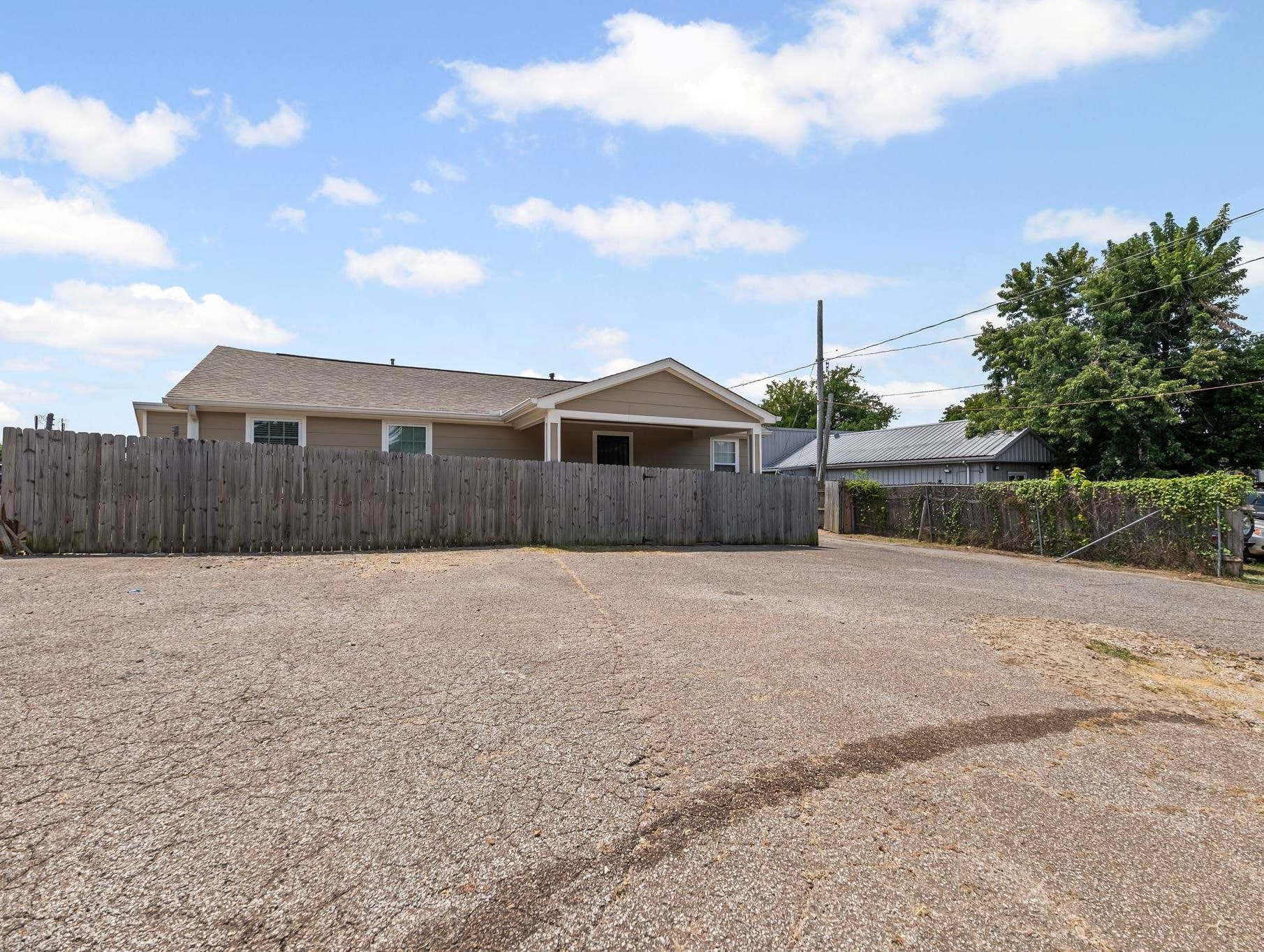 3461 Holman Pl Property Photo 2