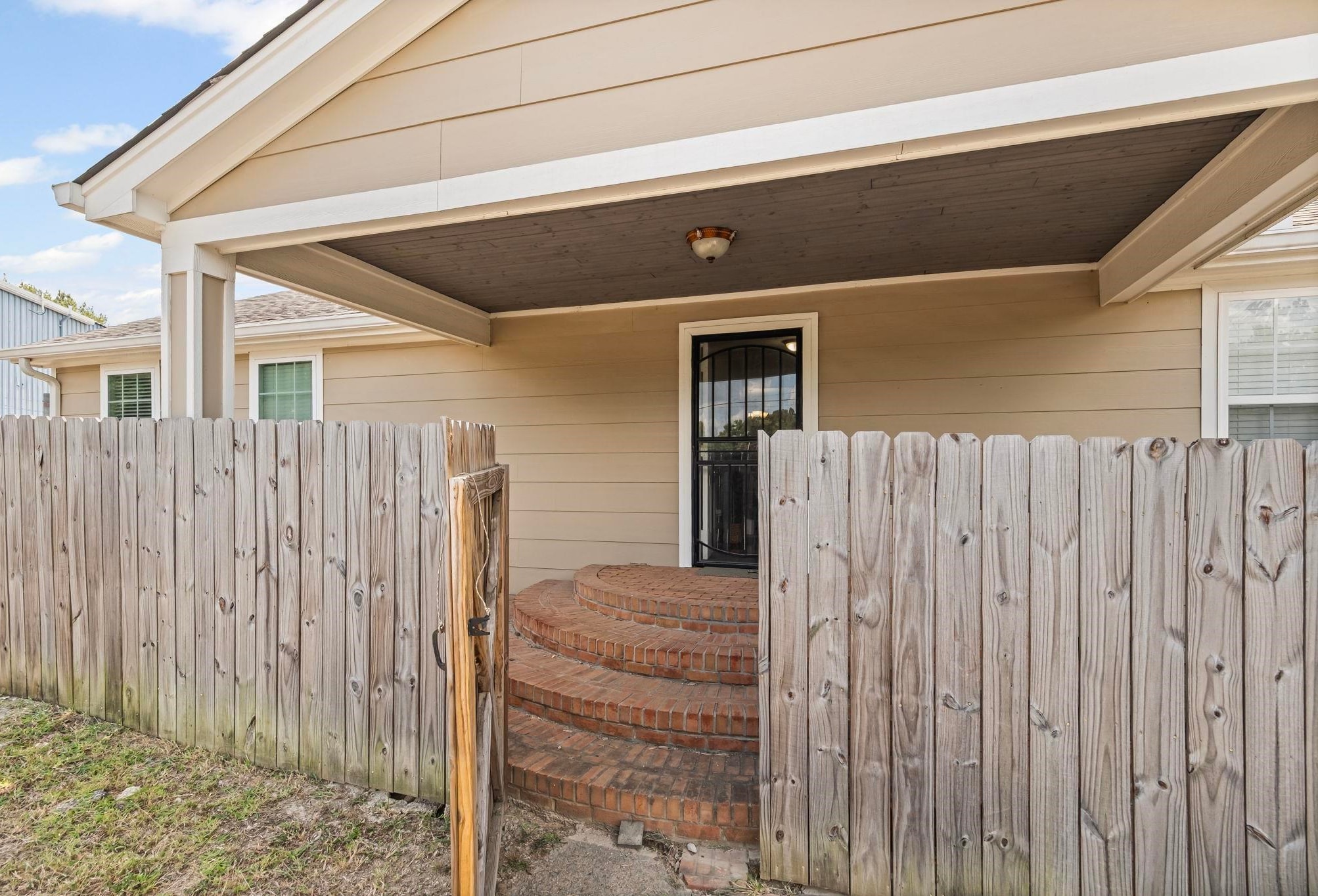 3461 Holman Pl Property Photo 6