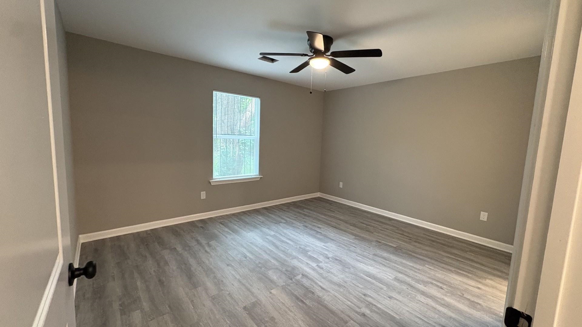 1725 Ontario Ave Property Photo 3