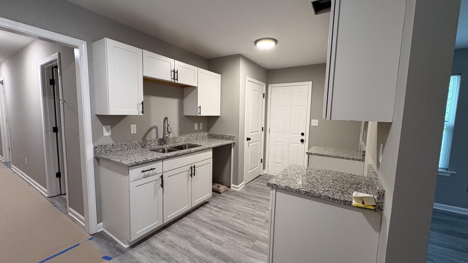 1725 Ontario Ave Property Photo 4