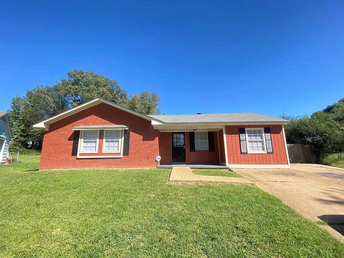 5204 Black Diamond Cv Property Photo 1