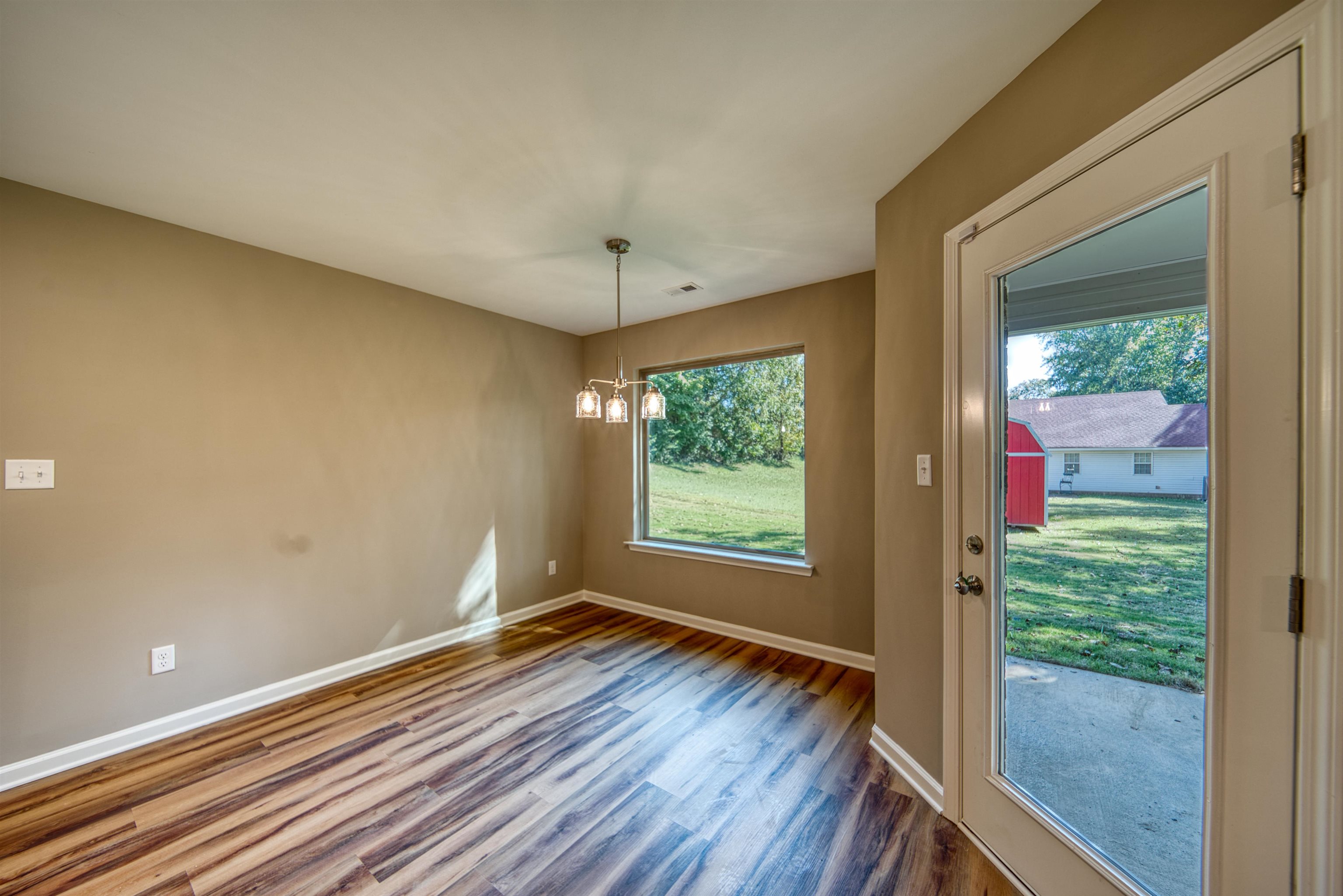 109 Walnut Ridge Rd Property Photo 4