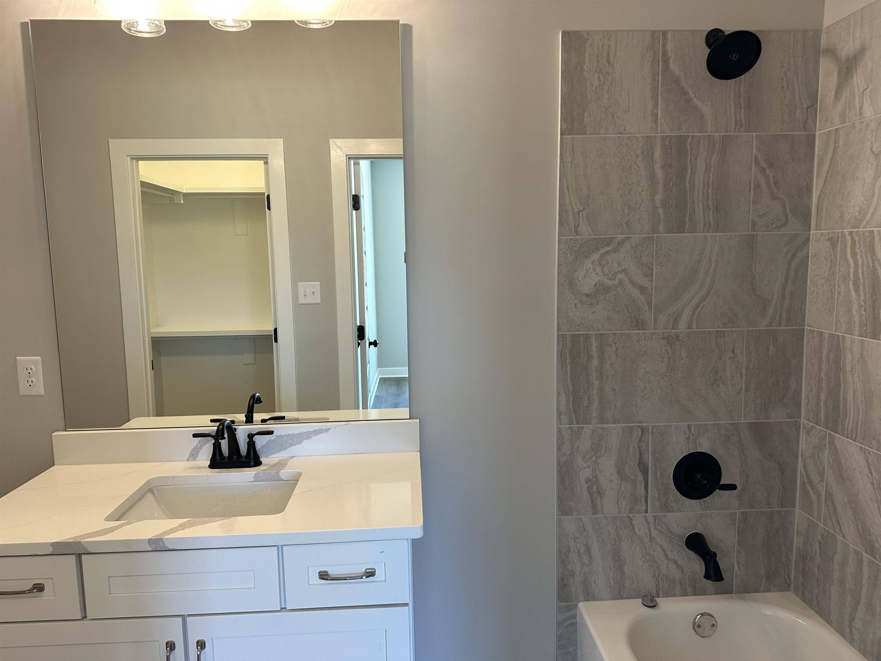 5287 Buttercup Ln Property Photo 16