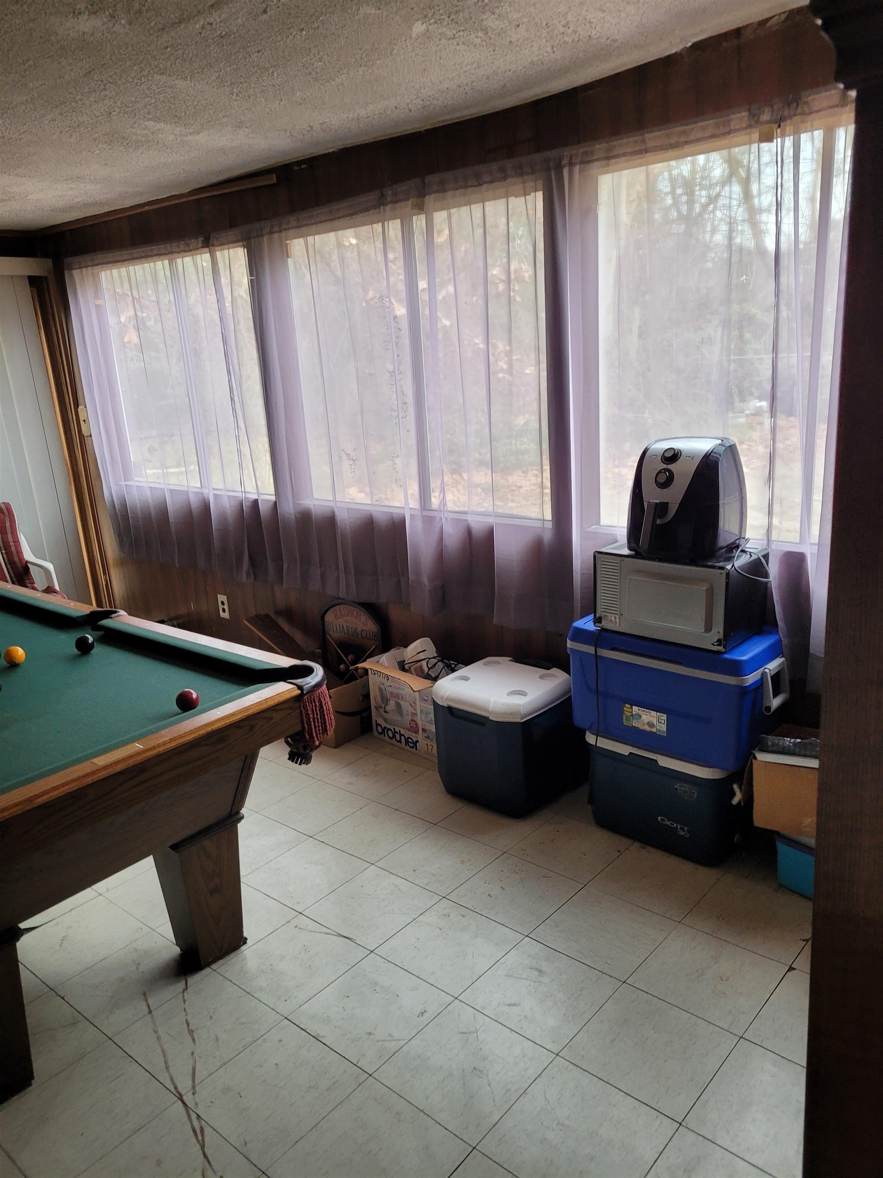 1558 Patterson St Property Photo 4