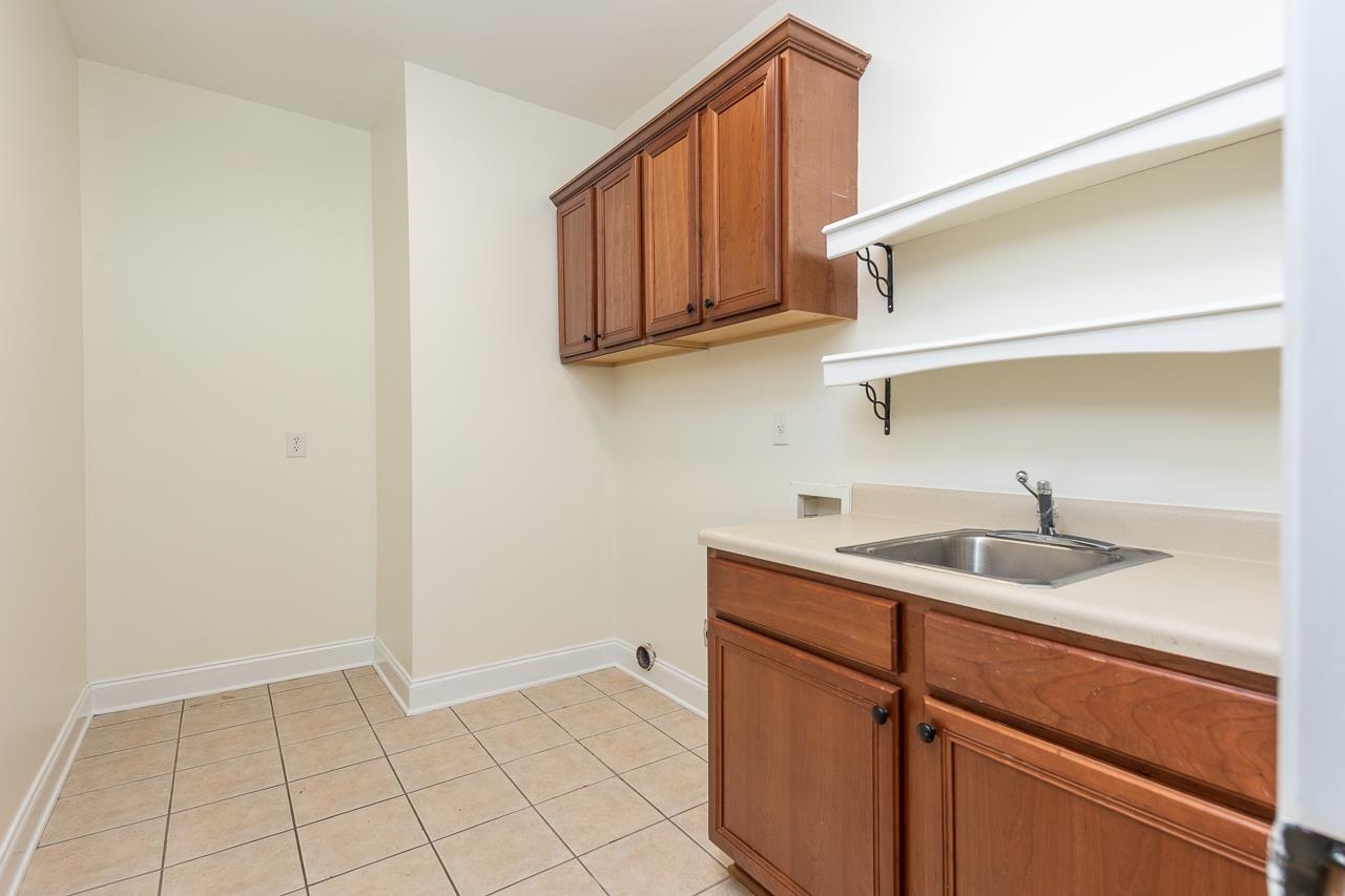 190 Ivy Brook Ln Property Photo 23