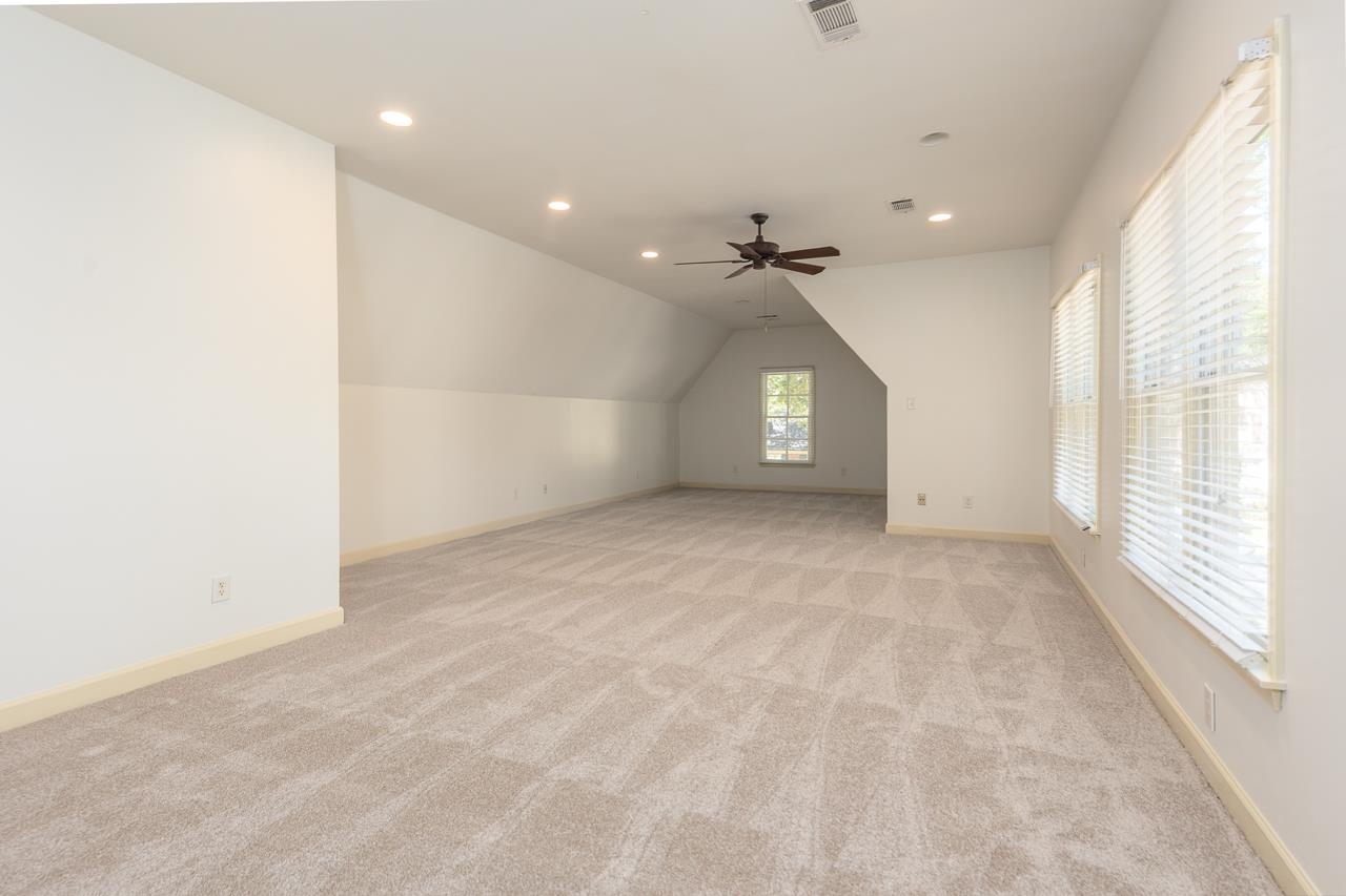 190 Ivy Brook Ln Property Photo 26
