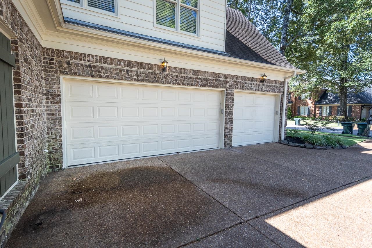 190 Ivy Brook Ln Property Photo 37