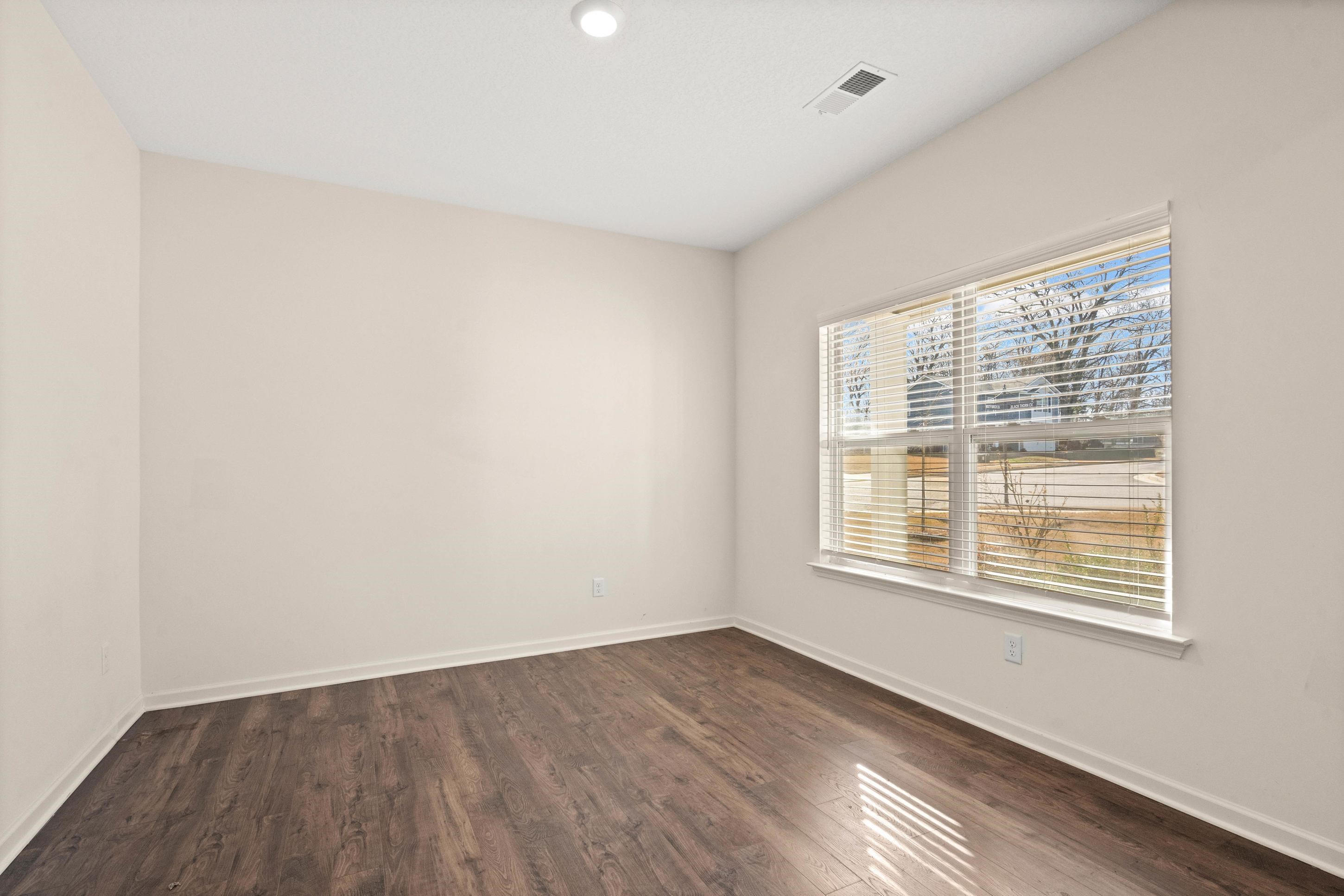10 Blackthorn Cv Property Photo 5
