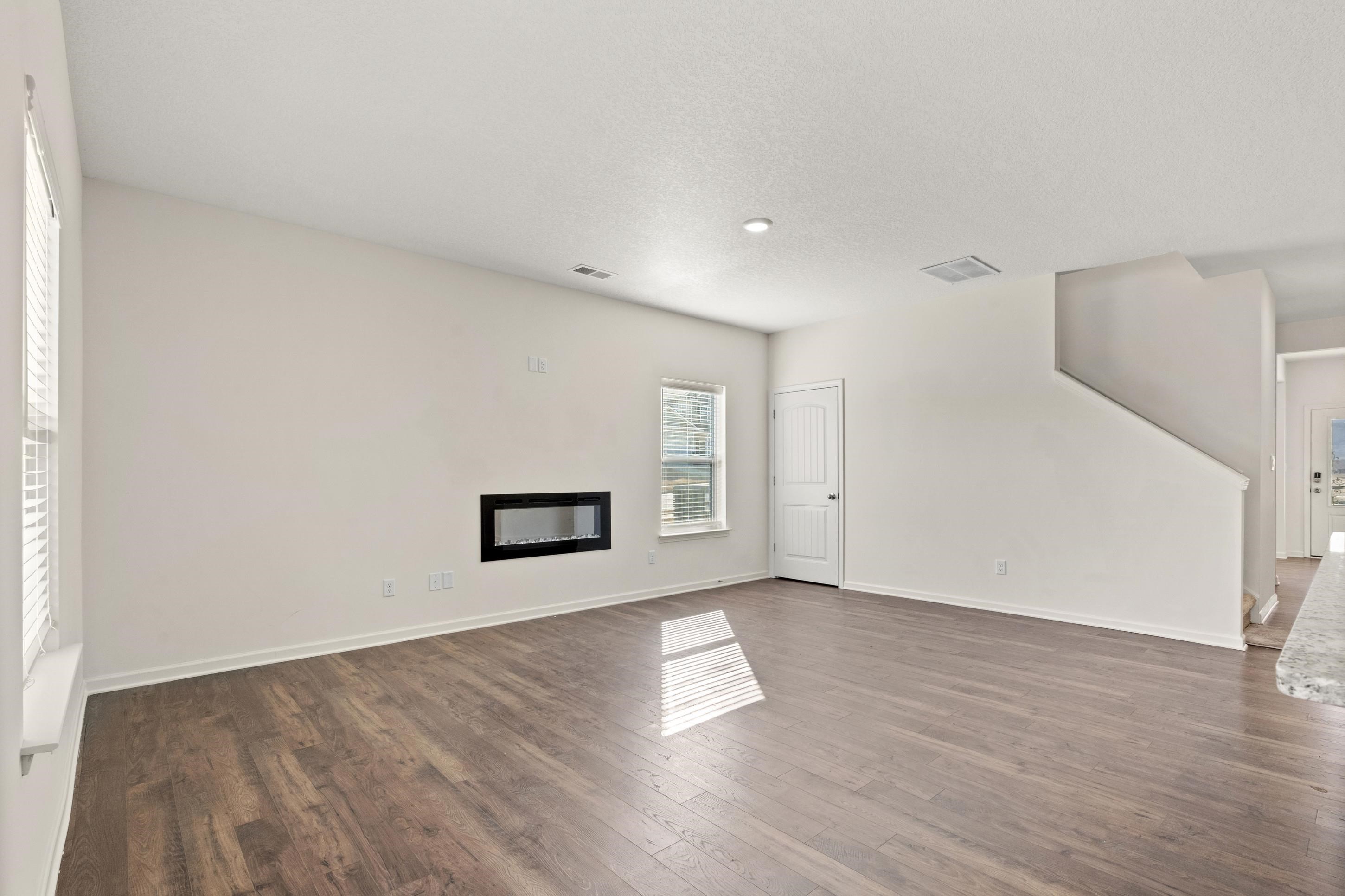 10 Blackthorn Cv Property Photo 6