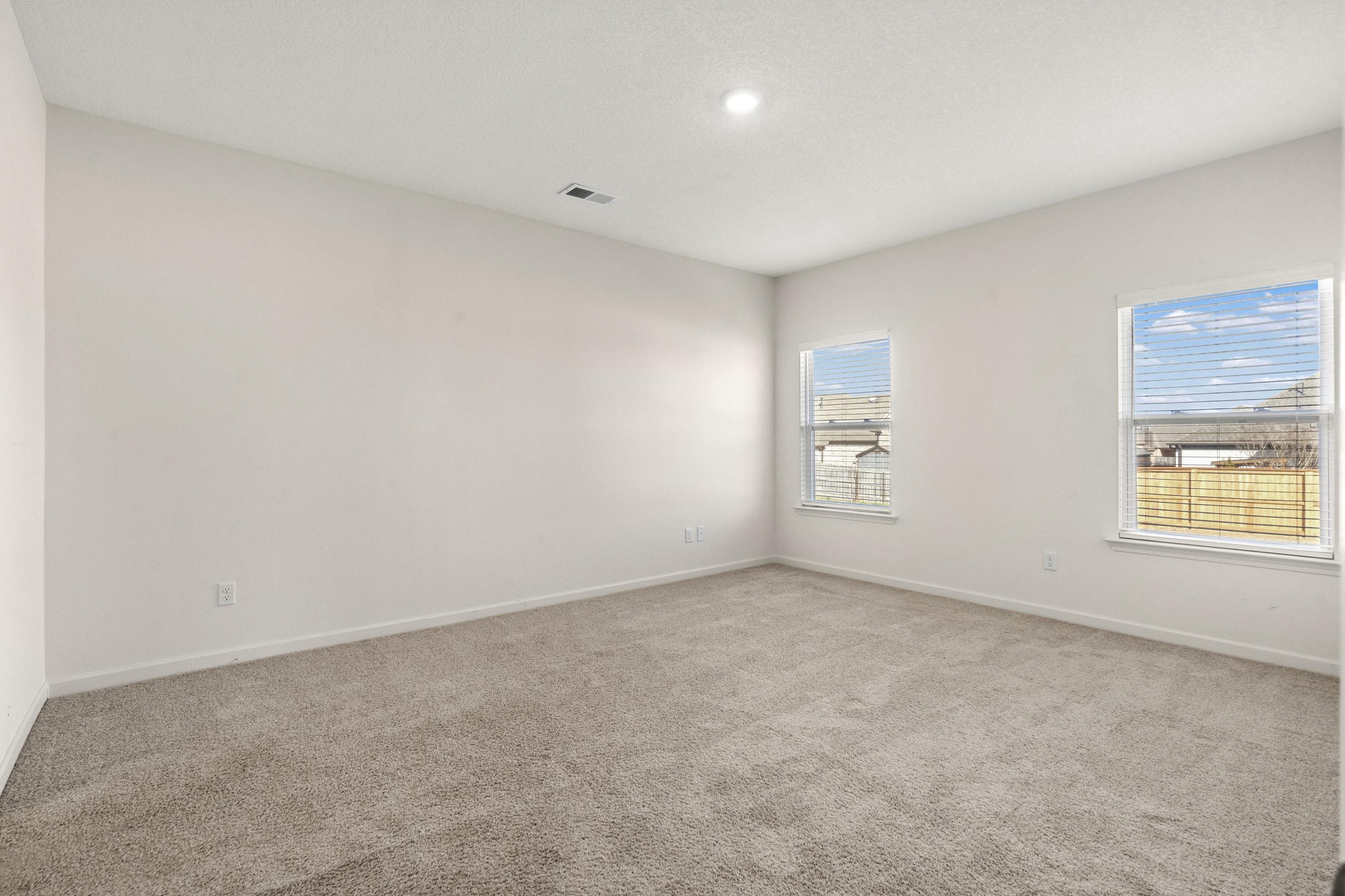 10 Blackthorn Cv Property Photo 12
