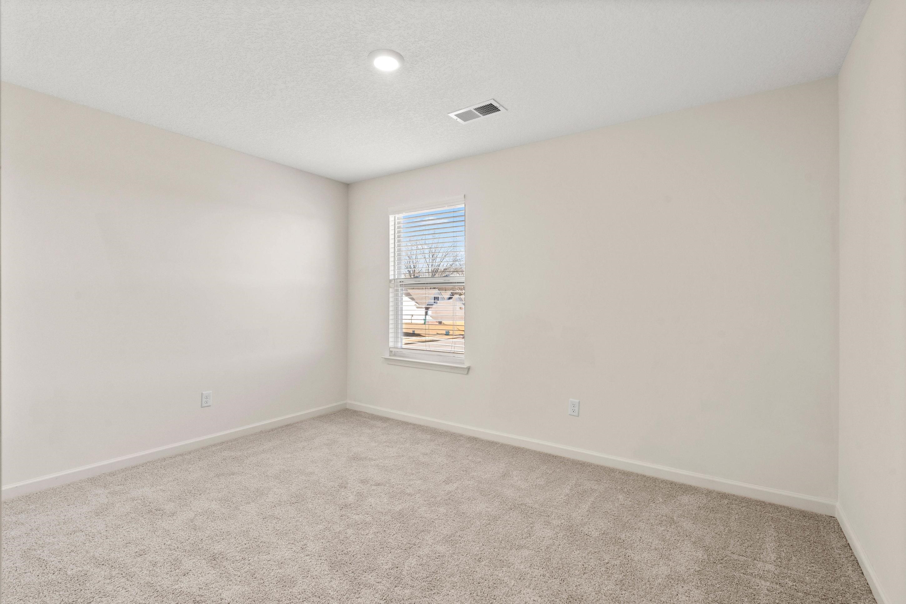 10 Blackthorn Cv Property Photo 17