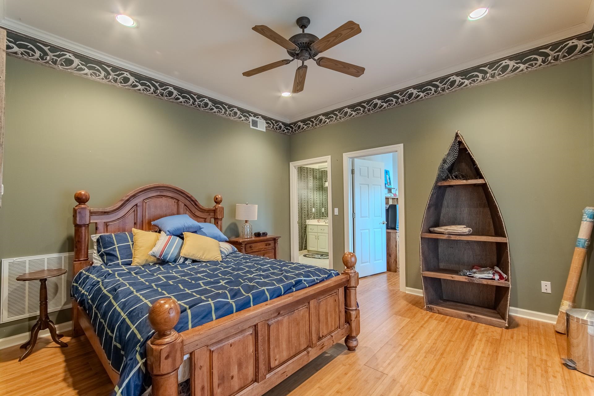 525 Sailboat Pt Property Photo 28