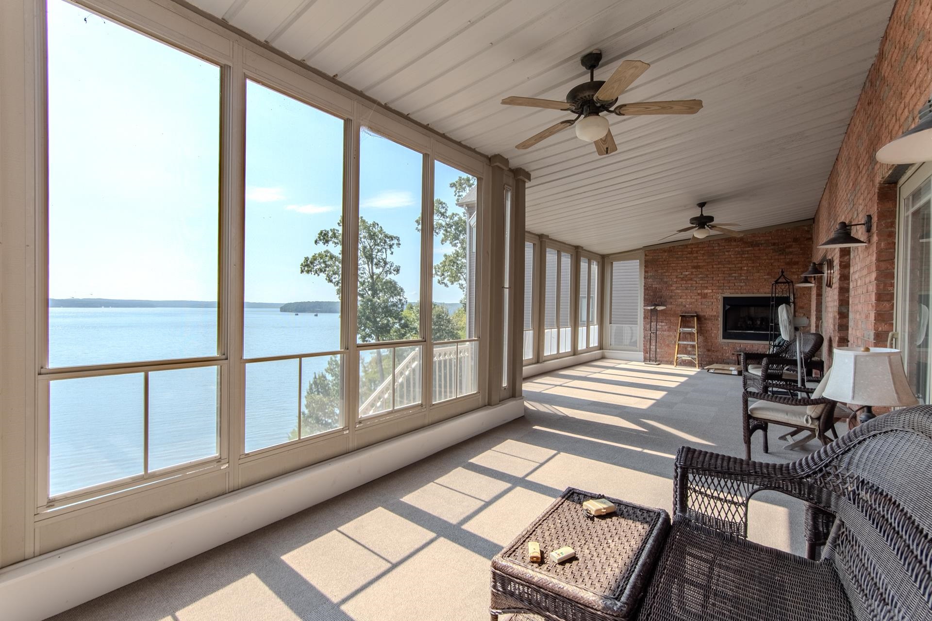 525 Sailboat Pt Property Photo 32