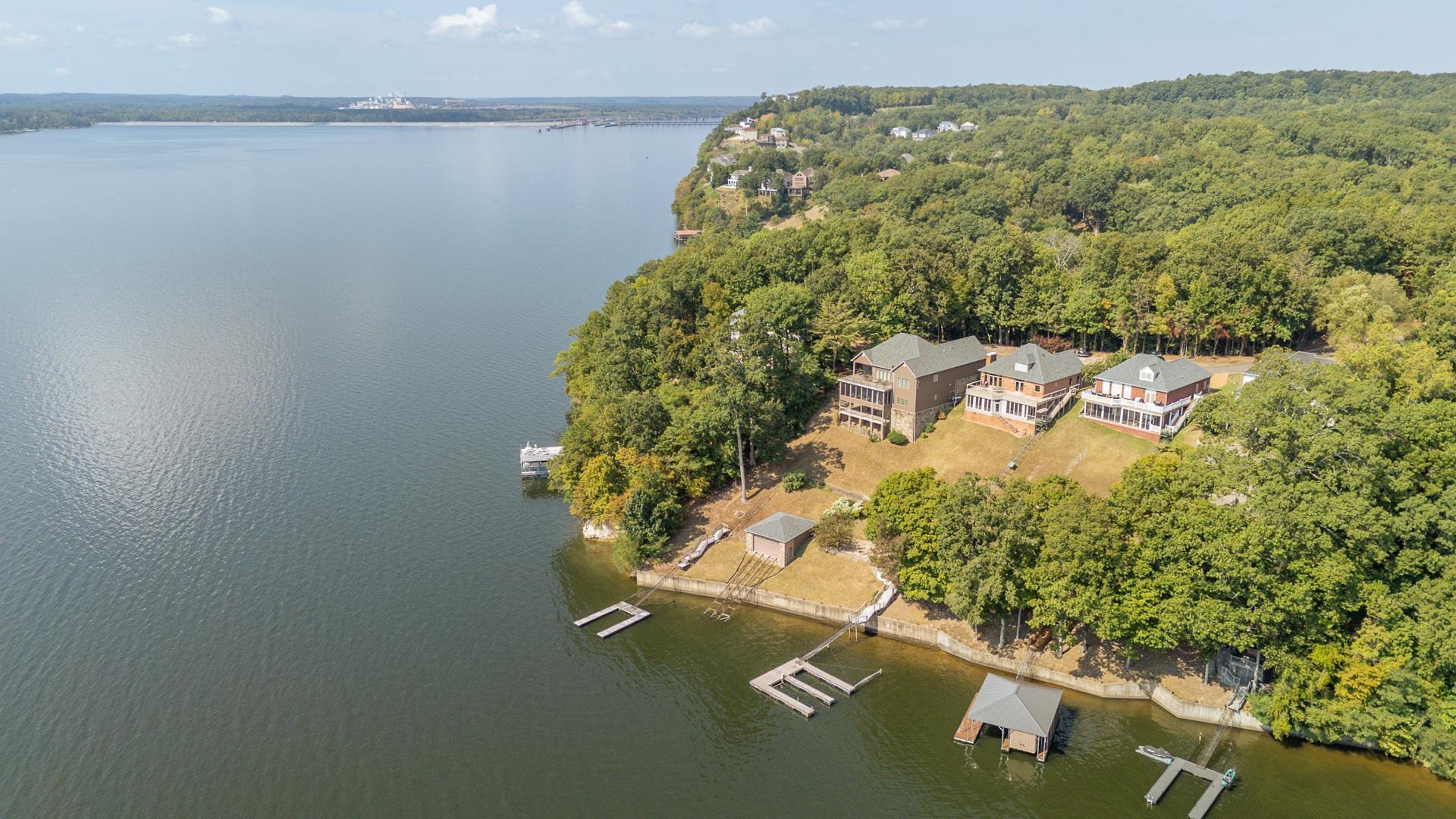525 Sailboat Pt Property Photo 36