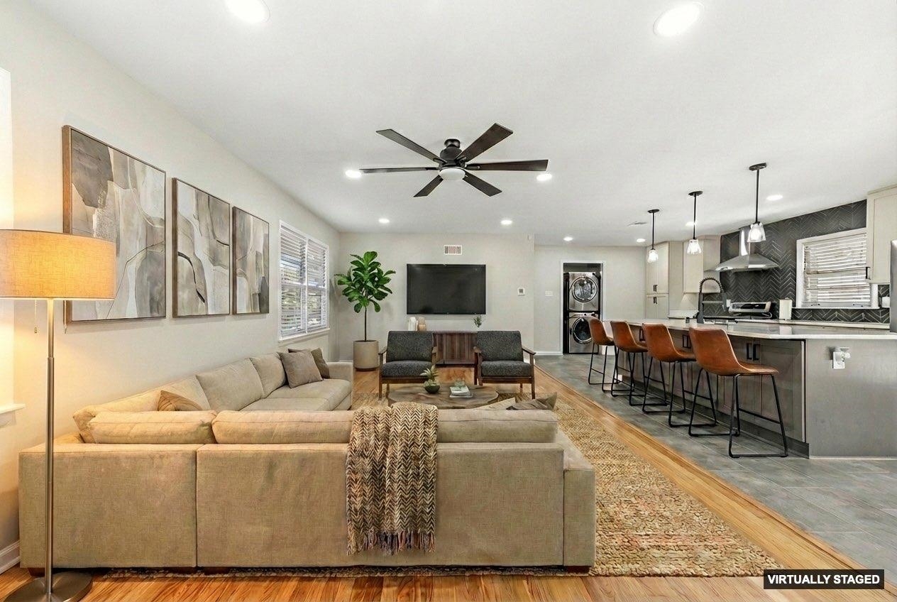 4948 Fairfield Cir Property Photo 4