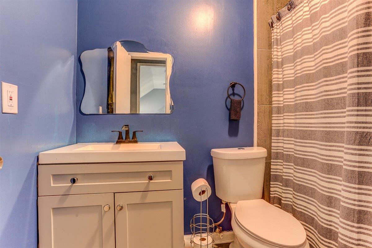 3700 Lakeview Rd Property Photo 33