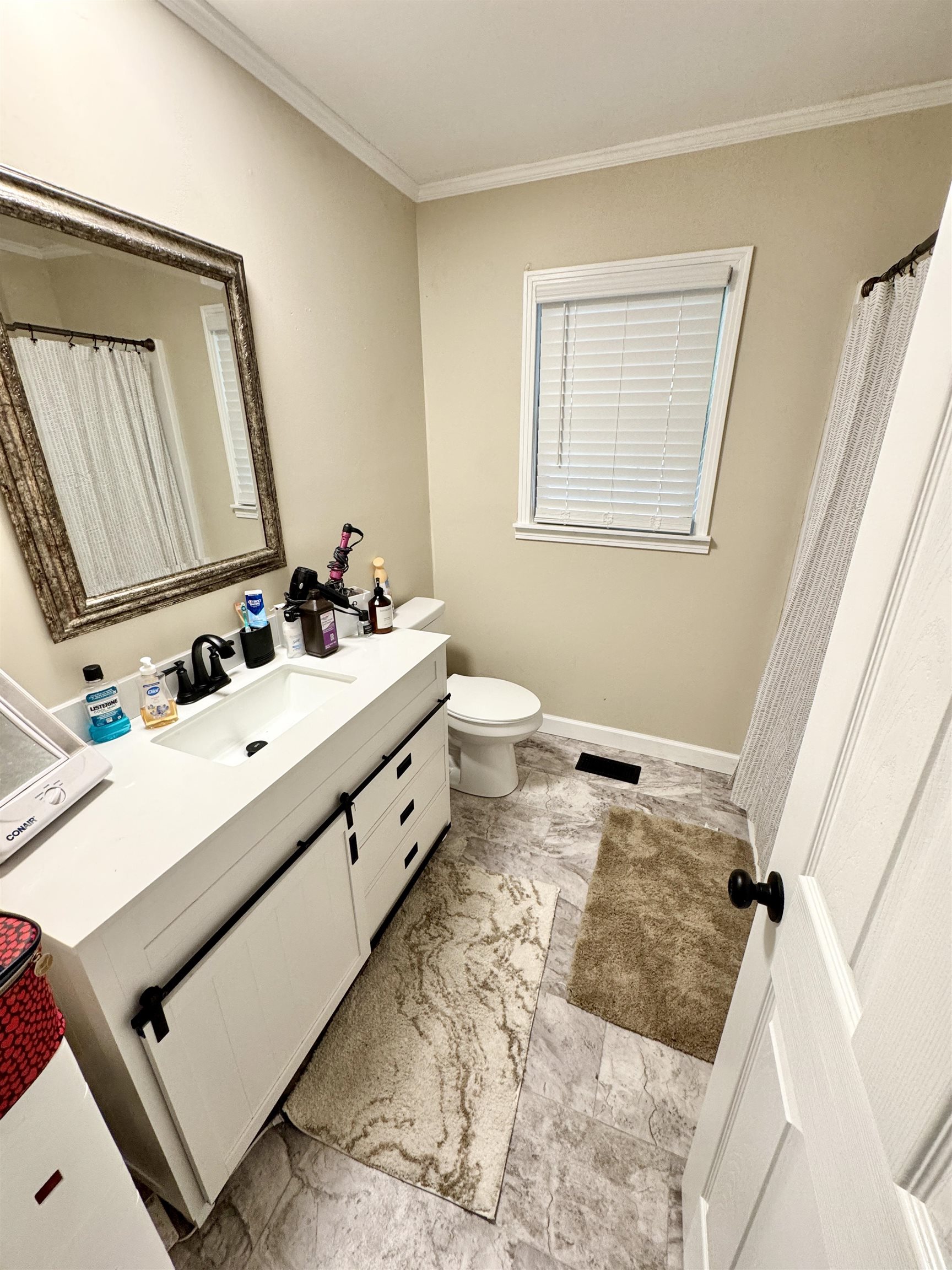 652 Cheshier St Property Photo 15