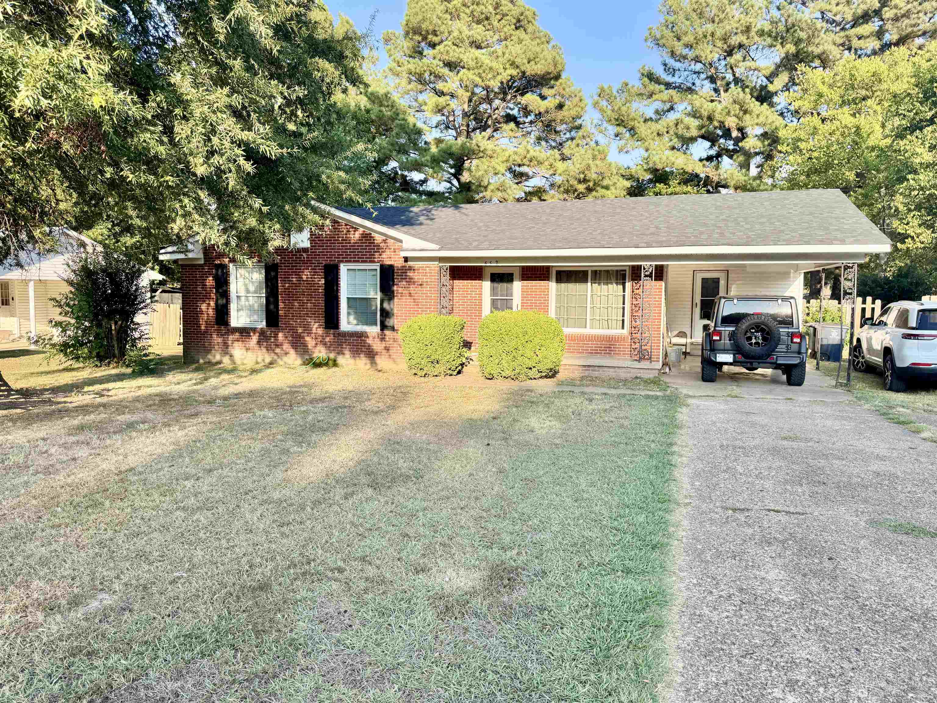 652 Cheshier St Property Photo 20