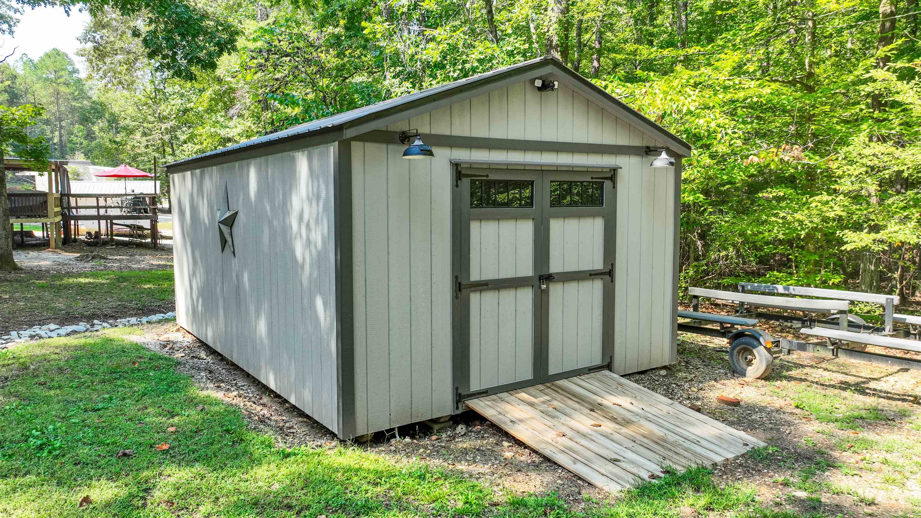 89 Cr 323 Rd Property Photo 3