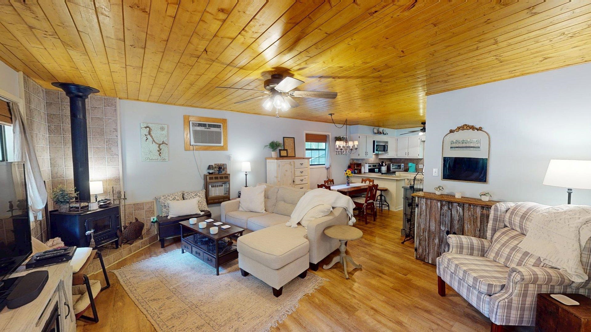 89 Cr 323 Rd Property Photo 4