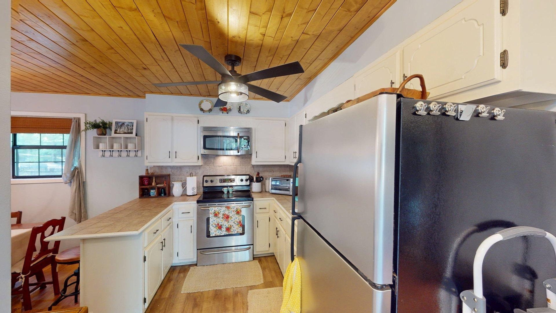 89 Cr 323 Rd Property Photo 9