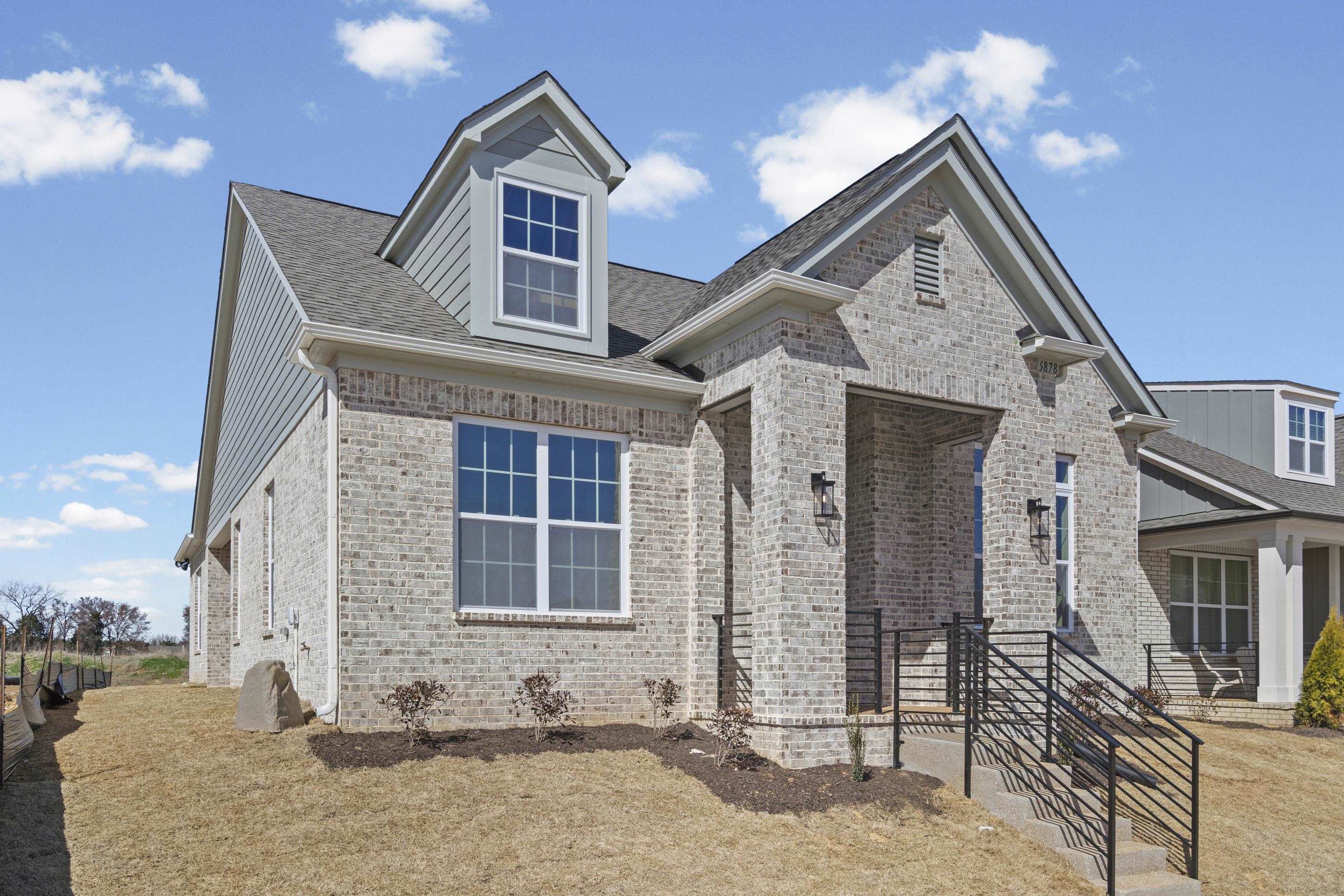 6878 Johnstown Ln Property Photo 2