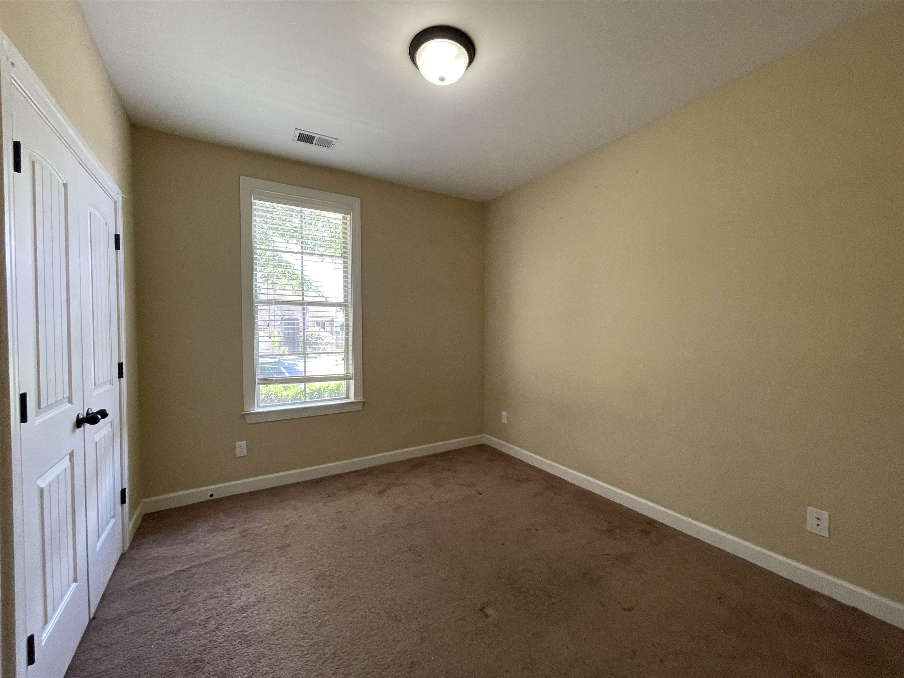 6916 Lagrange Pines Dr Property Photo 6