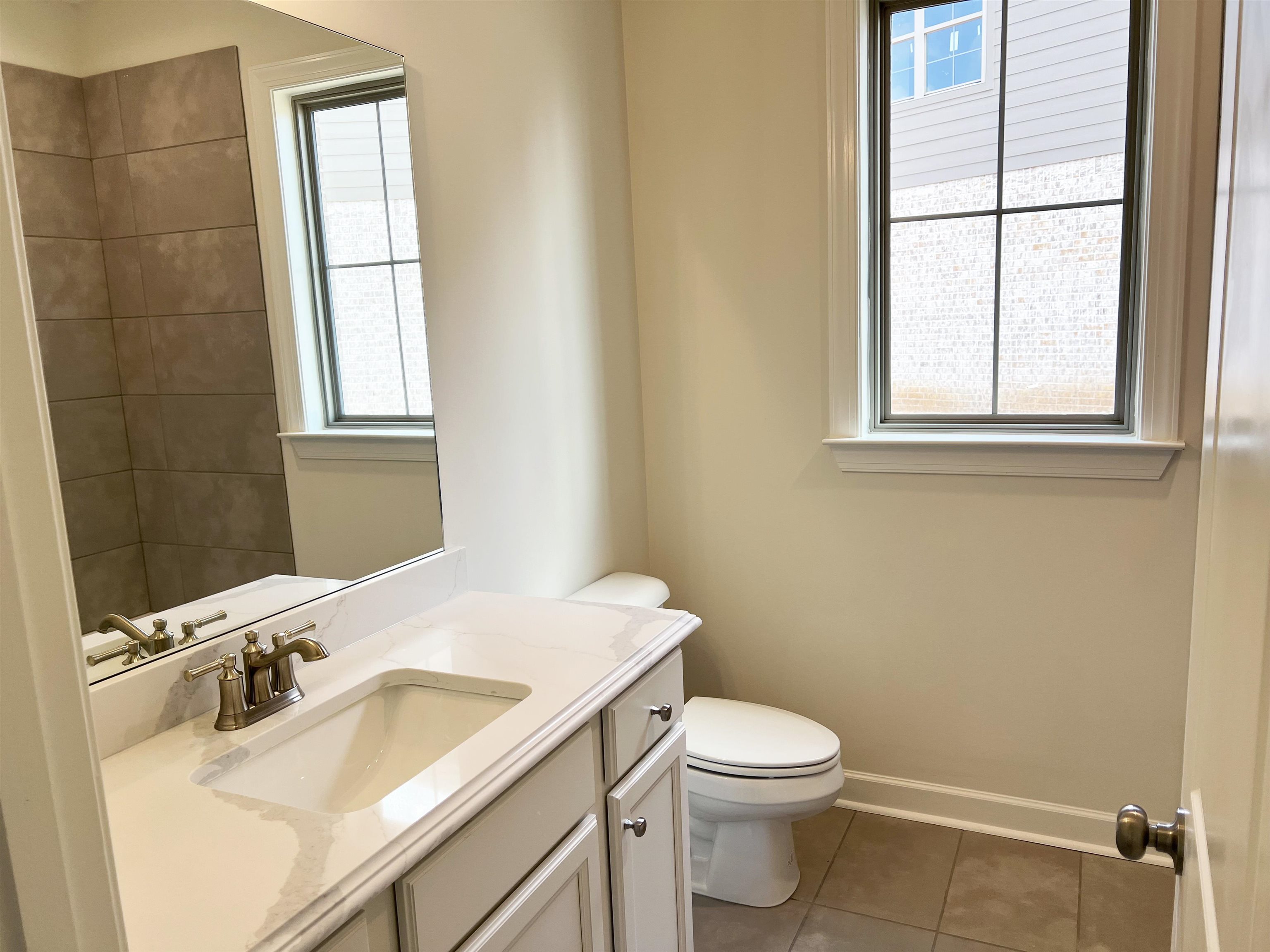 305 Valleyview Ln Property Photo 8