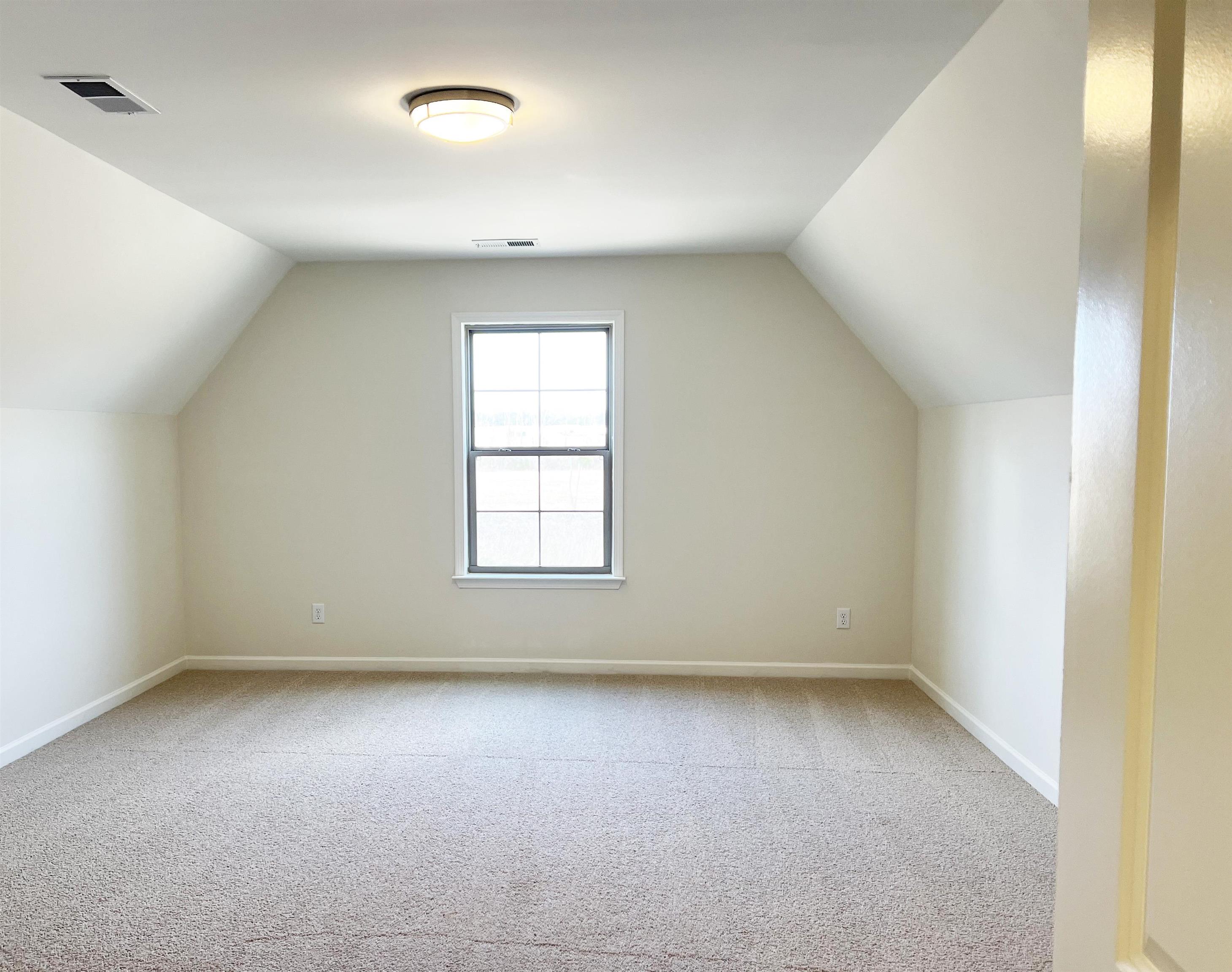 305 Valleyview Ln Property Photo 10