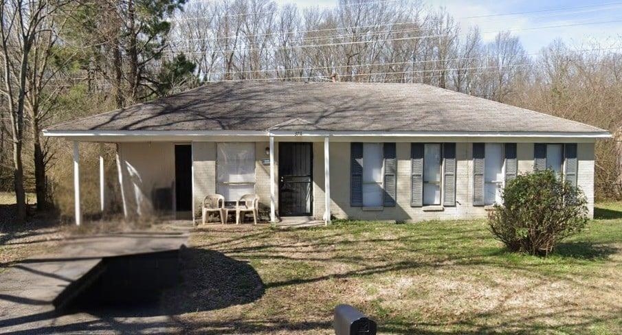 3711 Wolf Trail Dr Property Photo 1