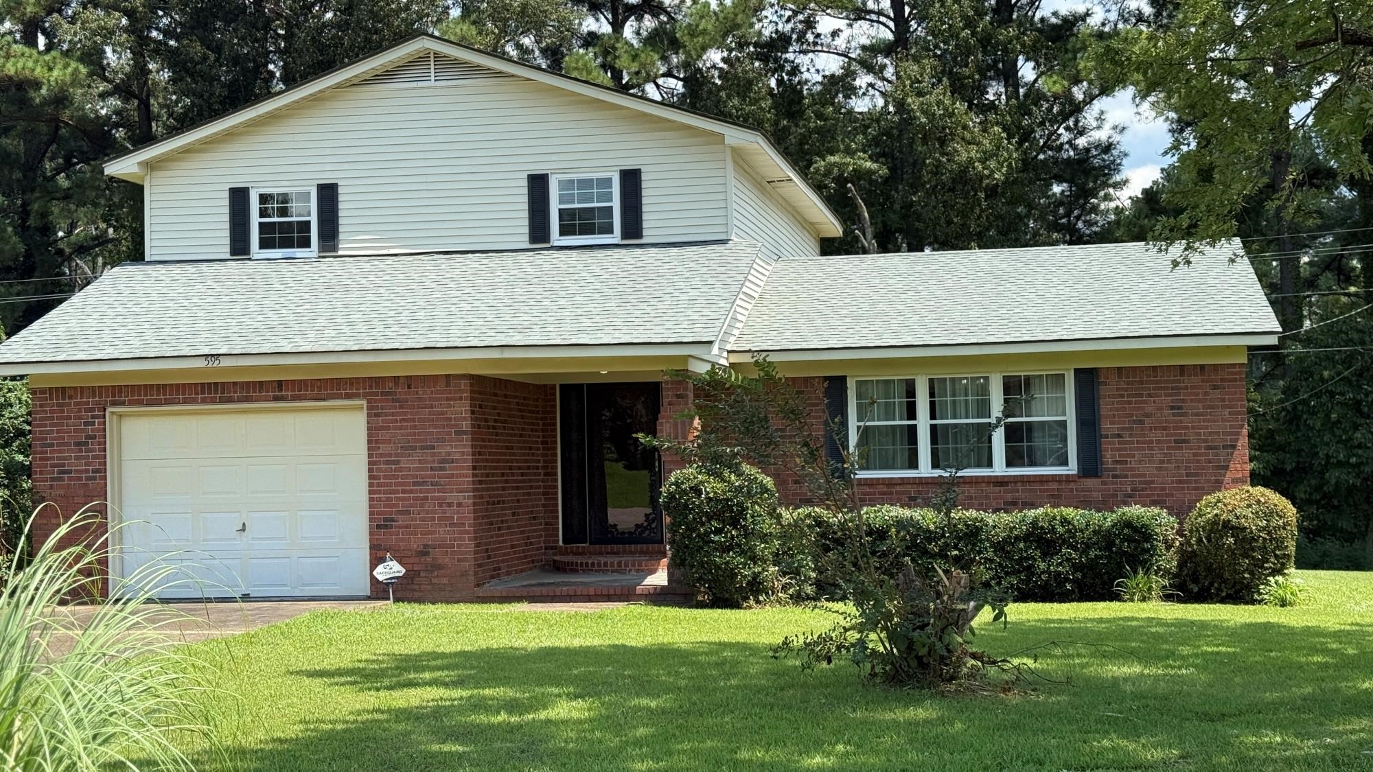 595 Swaney Dr Property Photo 13