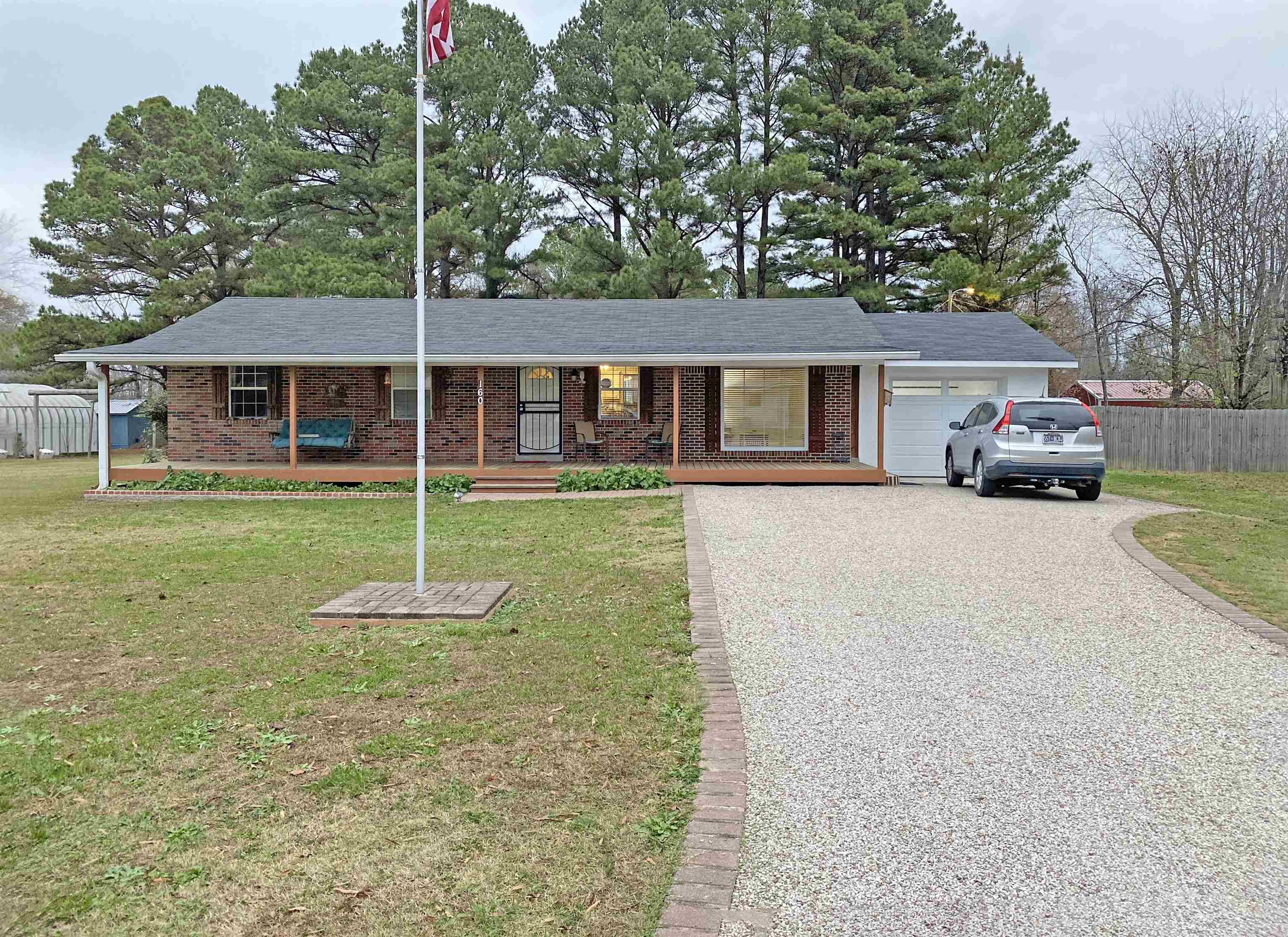 160 Clement Dr Property Photo 1