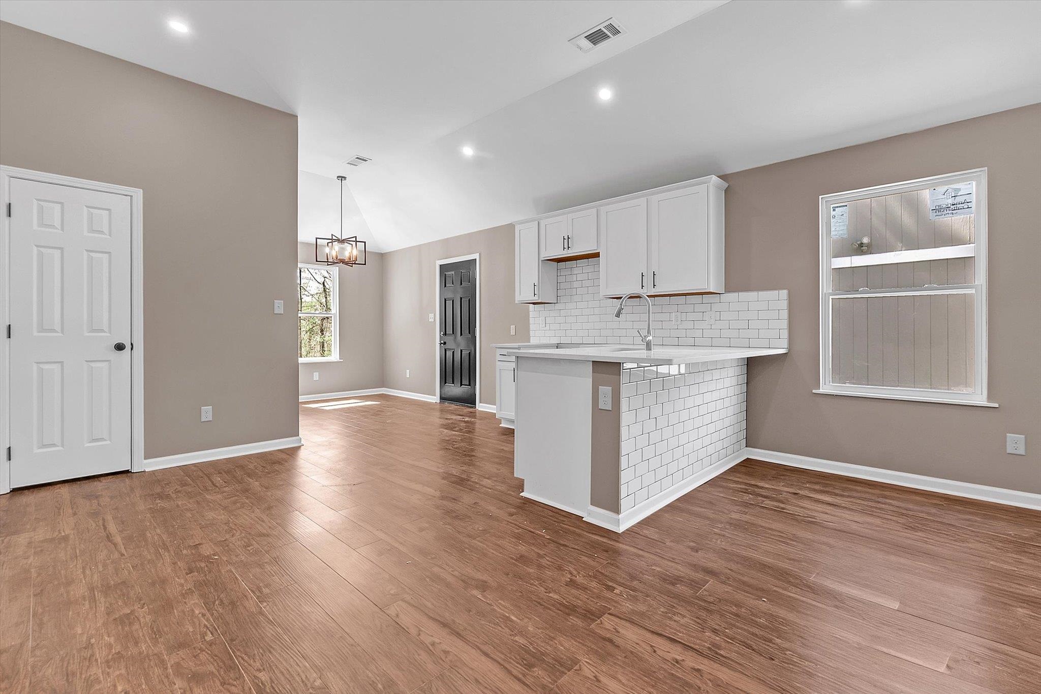 5715 Maple Tree Dr Property Photo 8