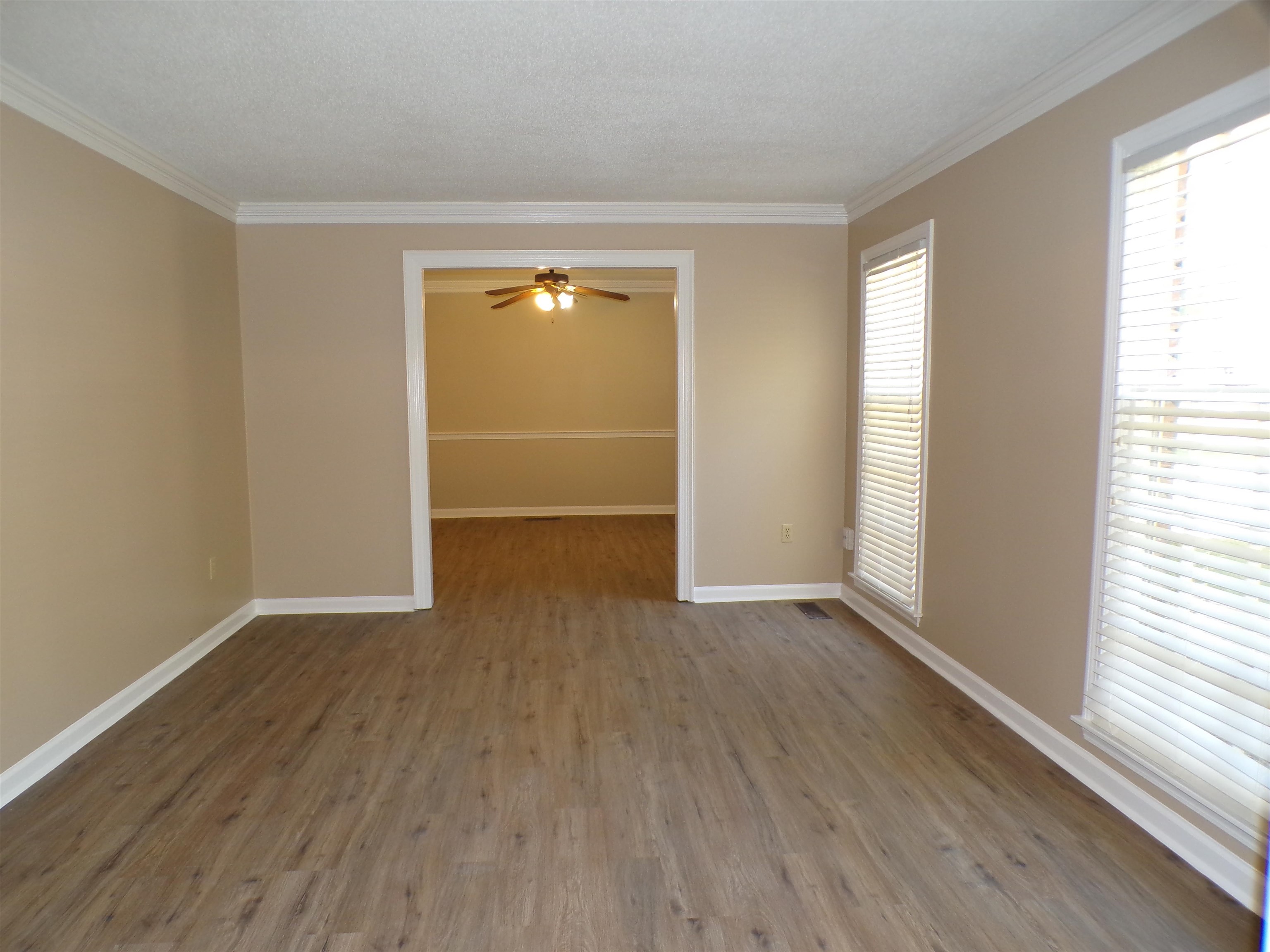 8325 Farmington Blvd Property Photo 9