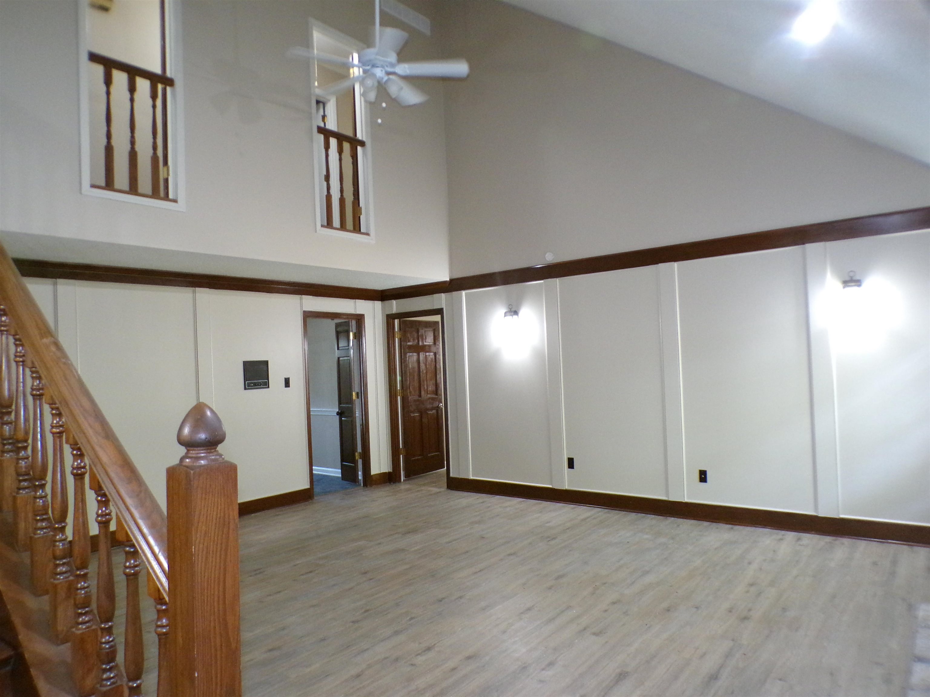 8325 Farmington Blvd Property Photo 14