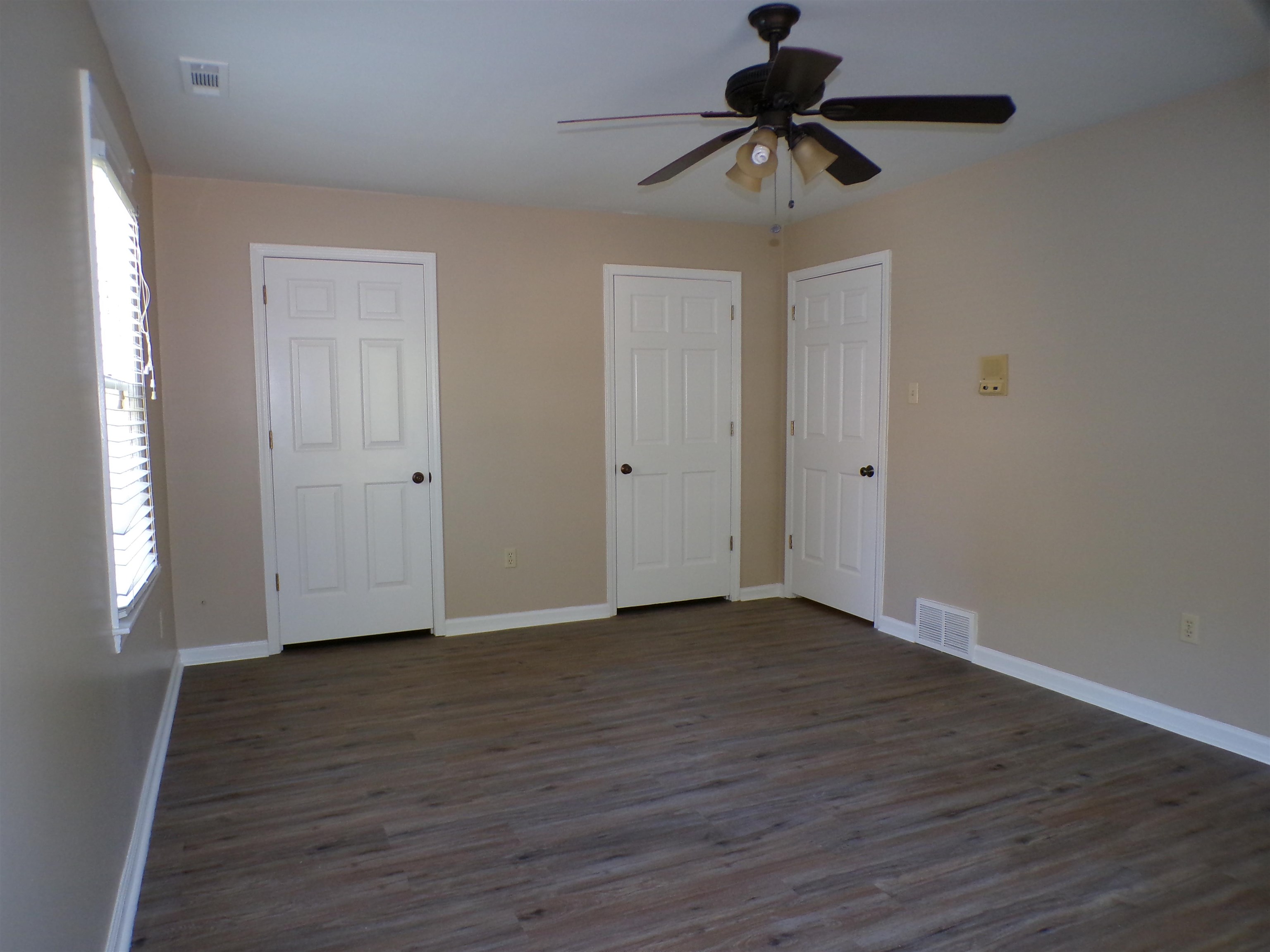 8325 Farmington Blvd Property Photo 23