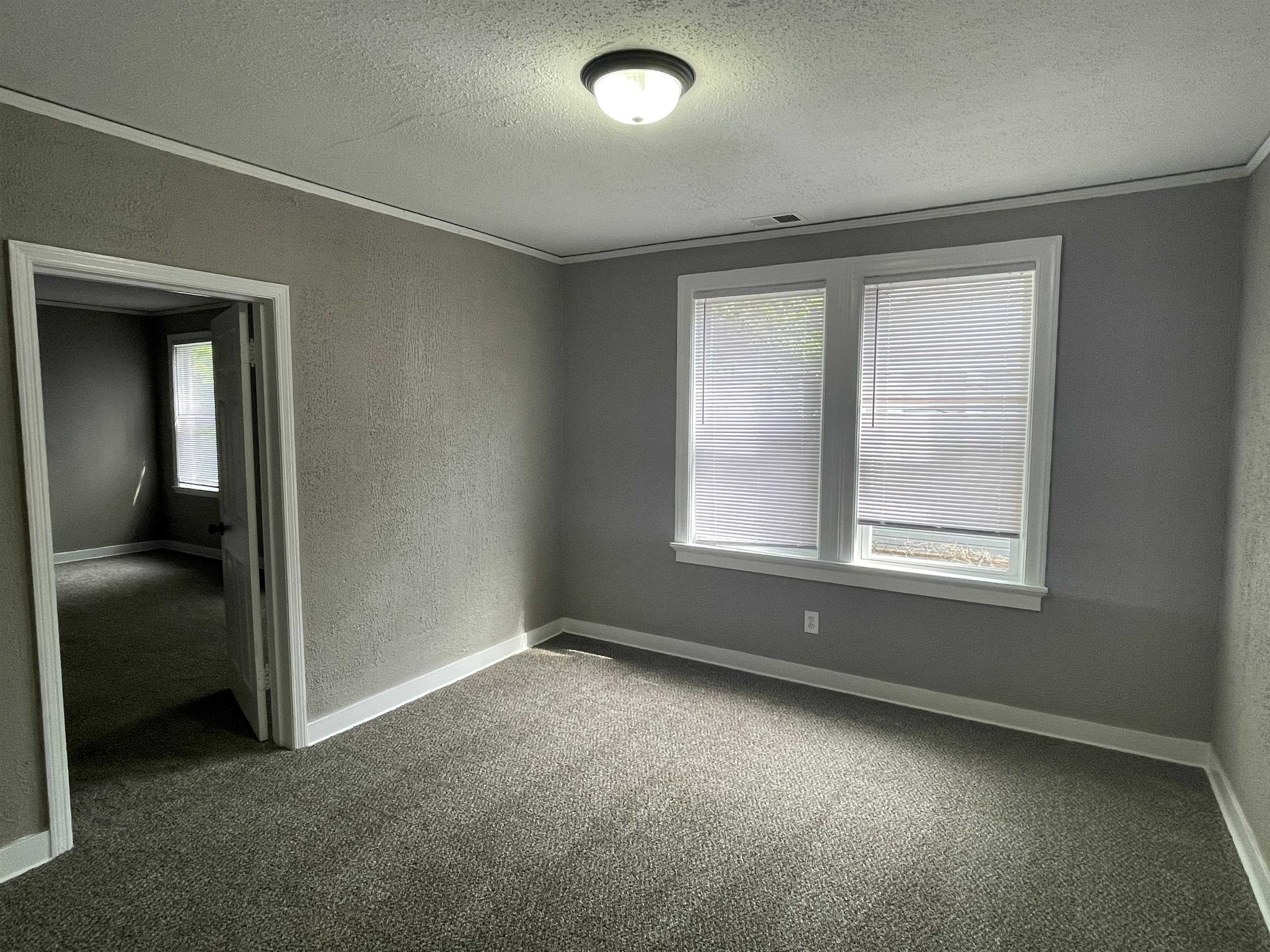 958 Birch St Property Photo 11