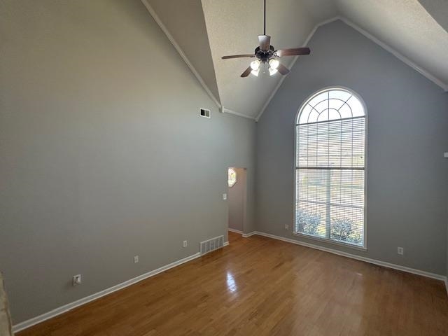 2190 Berry Bush Ln Property Photo 4