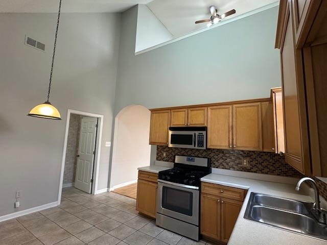 2190 Berry Bush Ln Property Photo 10
