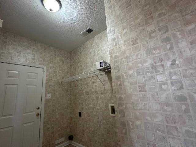 2190 Berry Bush Ln Property Photo 28